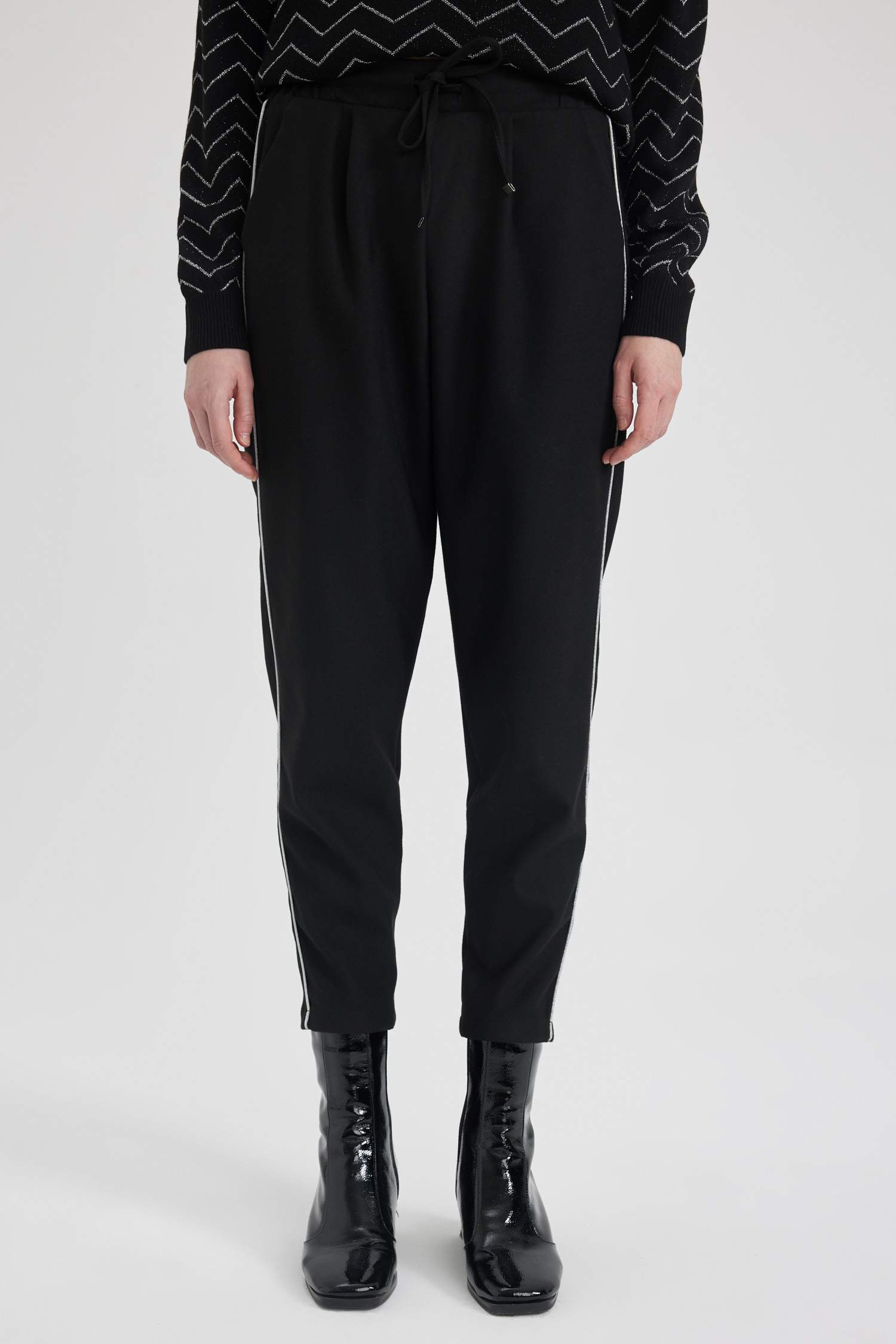 Jogger Pocket Short Leg Trousers