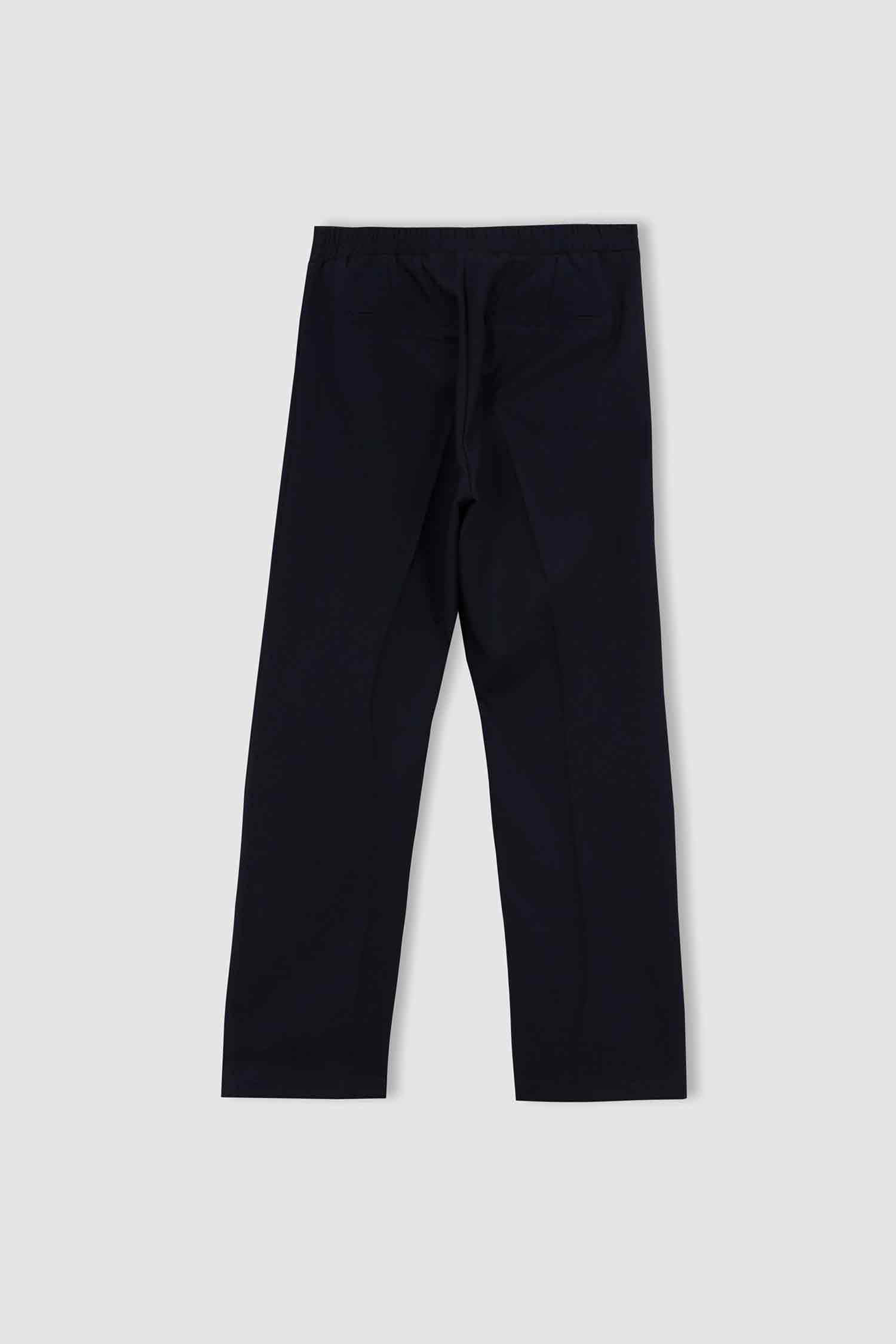 Navy WOMAN Carrot Fit With Pockets Trousers 2716615 | DeFacto