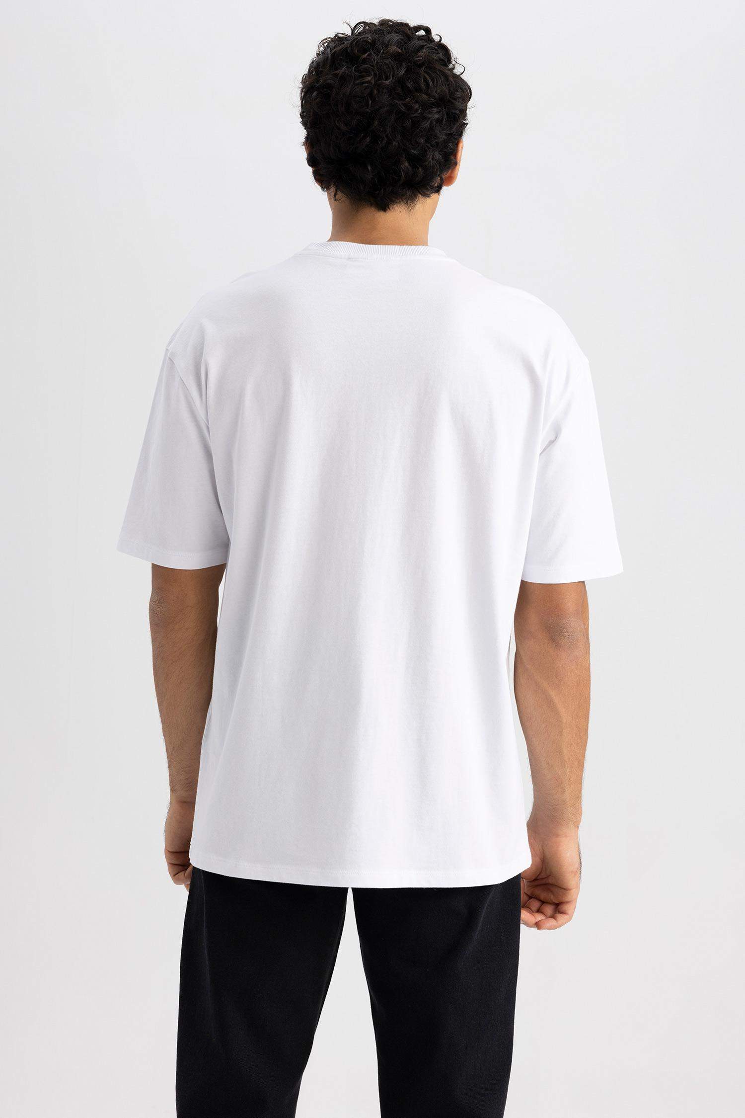 تي شيرت اوفر سايز بياقة مستديرة من توباك