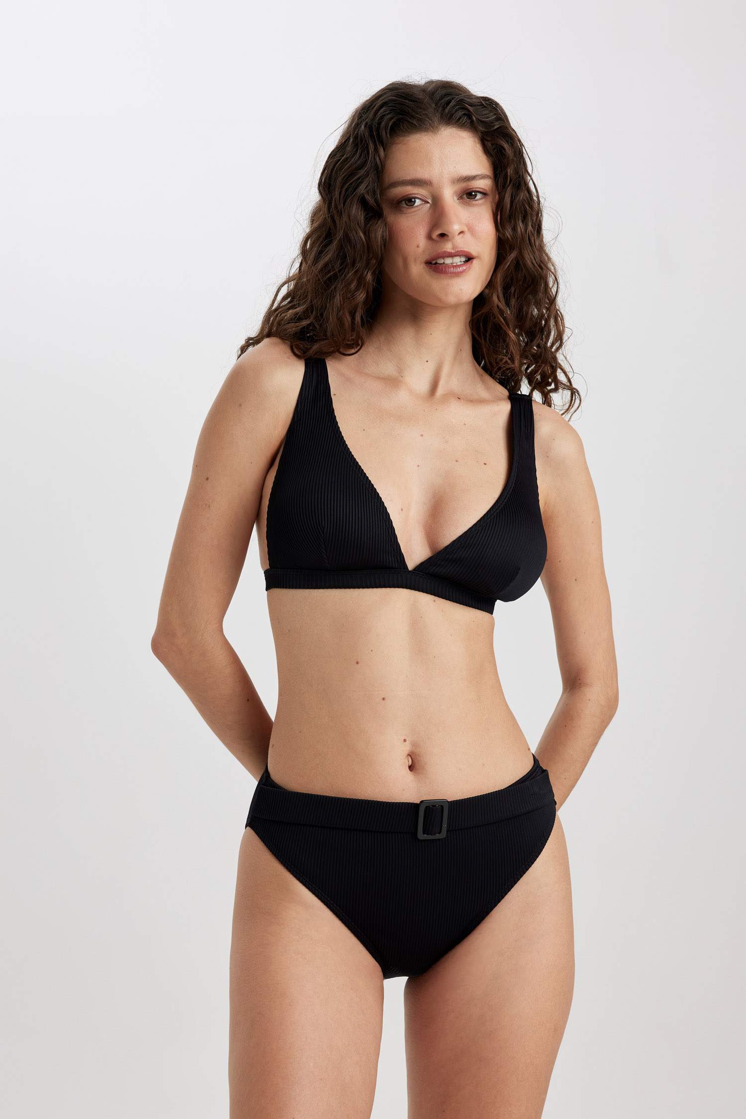 Fall in Love қалыпты пішім Бикини асты