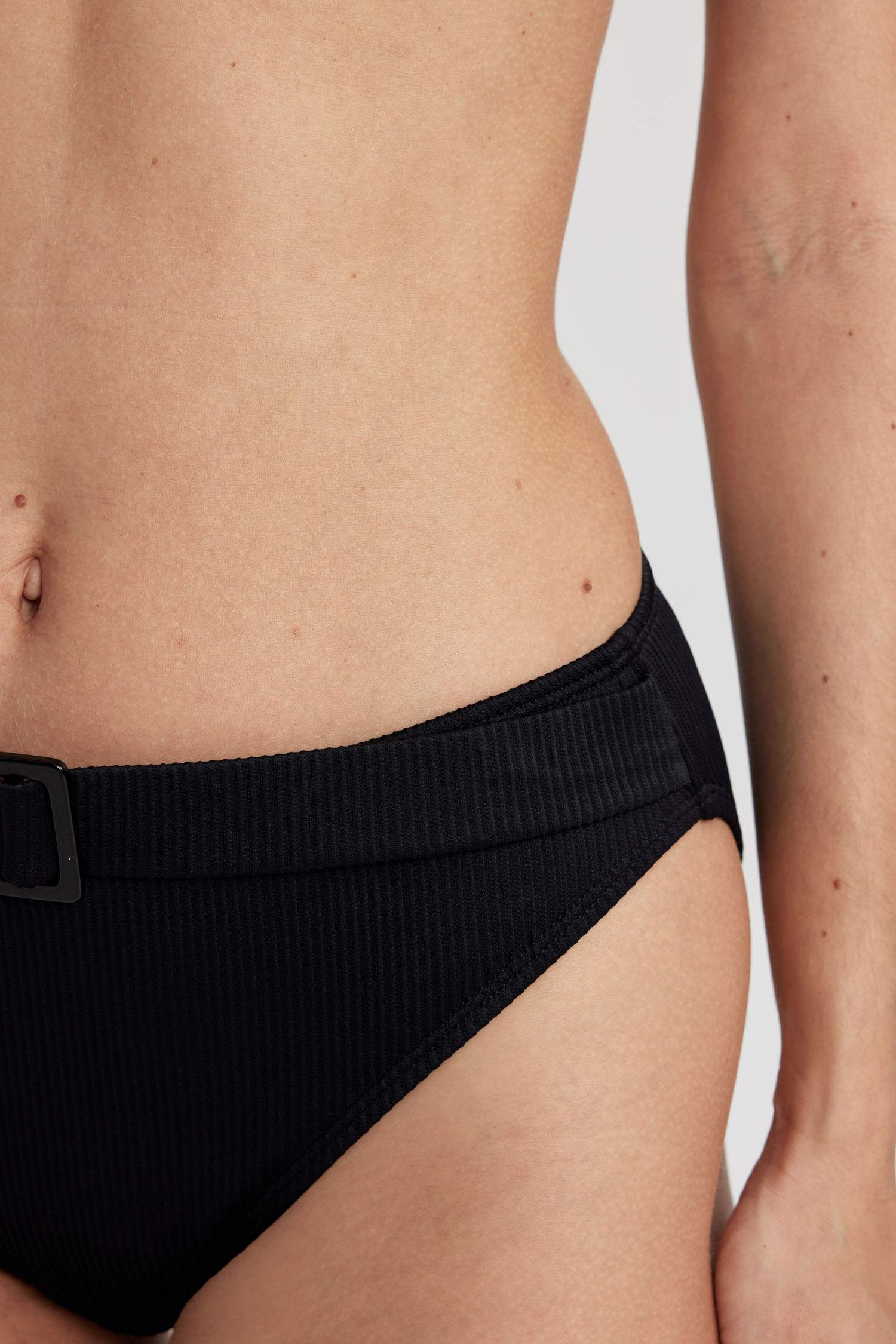 Fall in Love қалыпты пішім Бикини асты