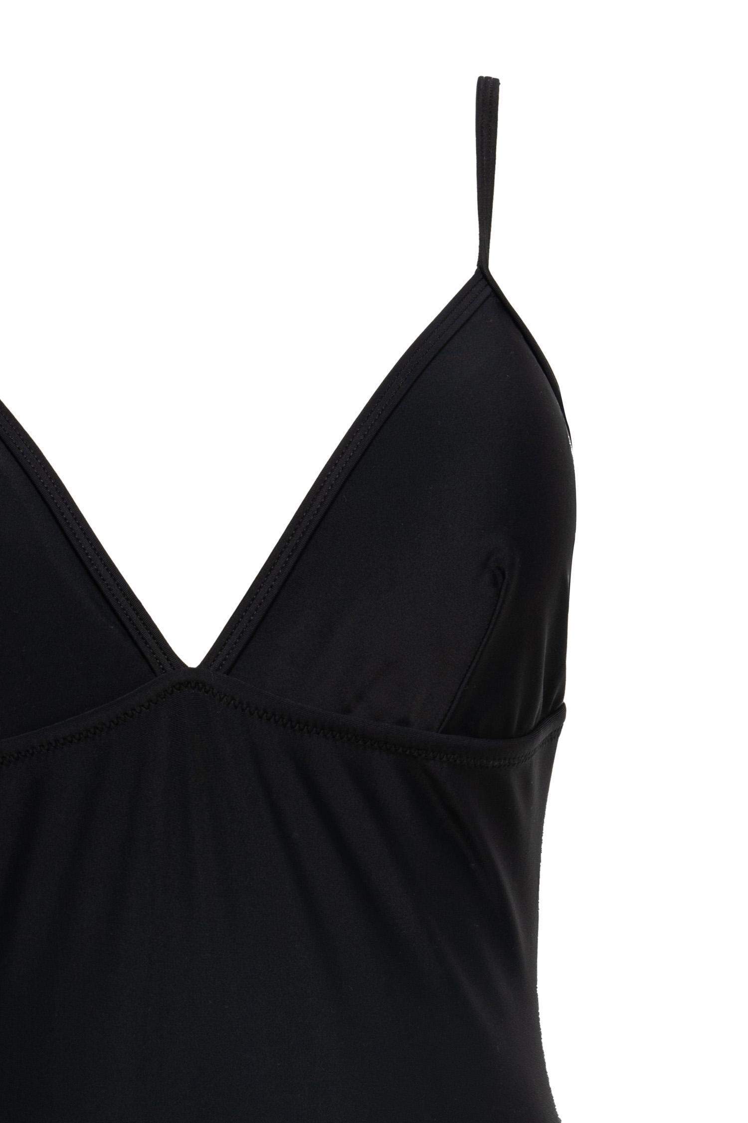 مايوه قصة عادية من Fall in Love