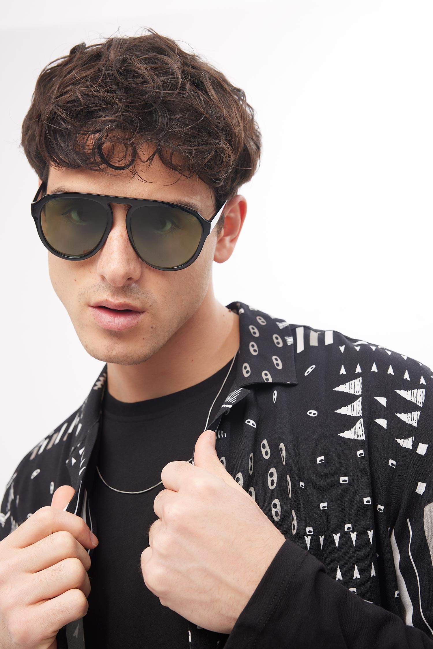 قميص فيسكوز مطبوع قصة عادية