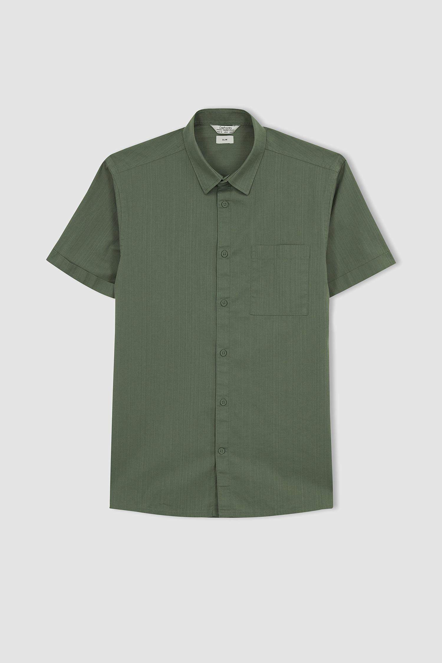 Рубашка приталенного кроя с коротким рукавом