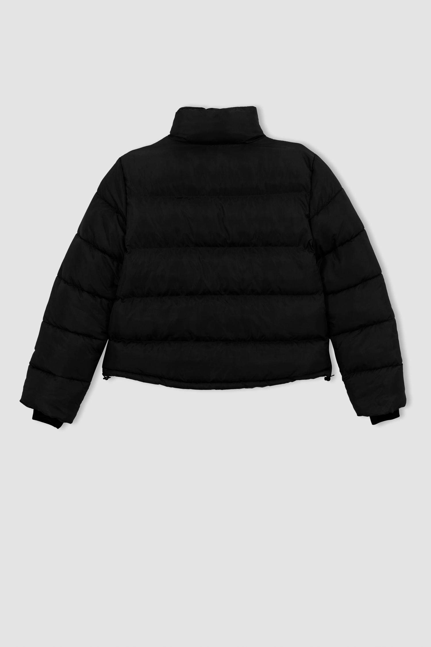 DeFactoFit Regular Fit Su İtici Rüzgar Geçirmez Crop Şişme Mont