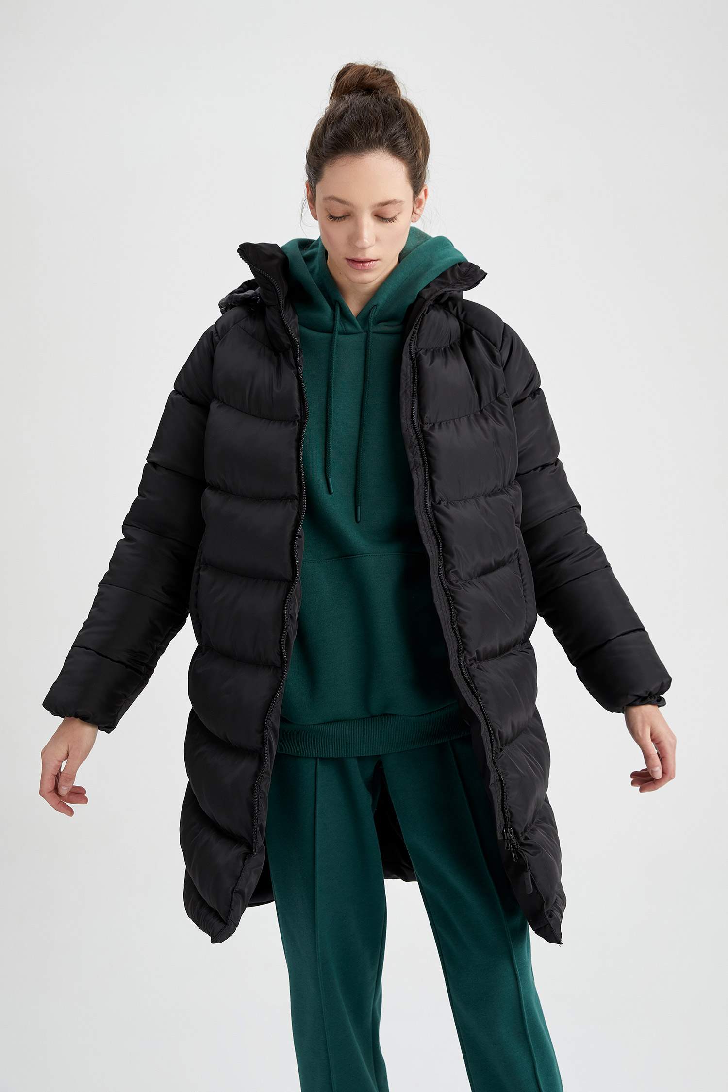 DeFactoFit Su İtici Rüzgar Geçirmez Çıkarılabilir Kapüşonlu Mont Yaka Mont