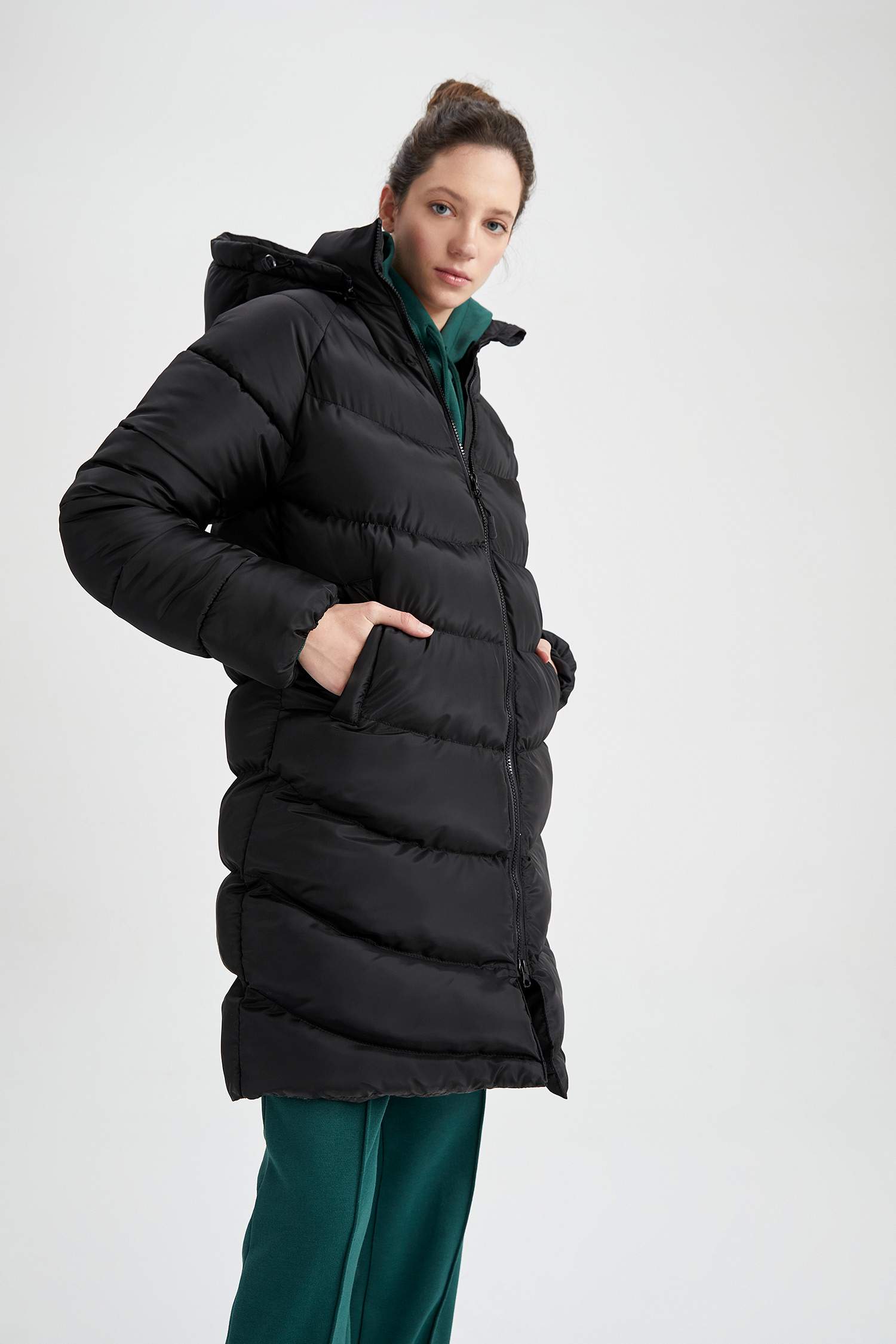 DeFactoFit Su İtici Rüzgar Geçirmez Çıkarılabilir Kapüşonlu Mont Yaka Mont