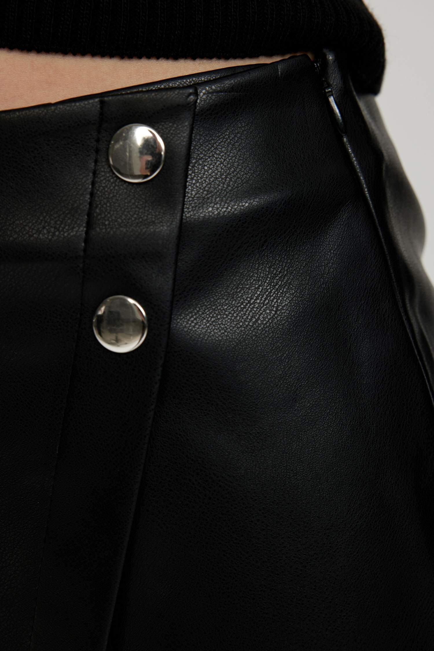 Regular Fit Normal Waist Shorts