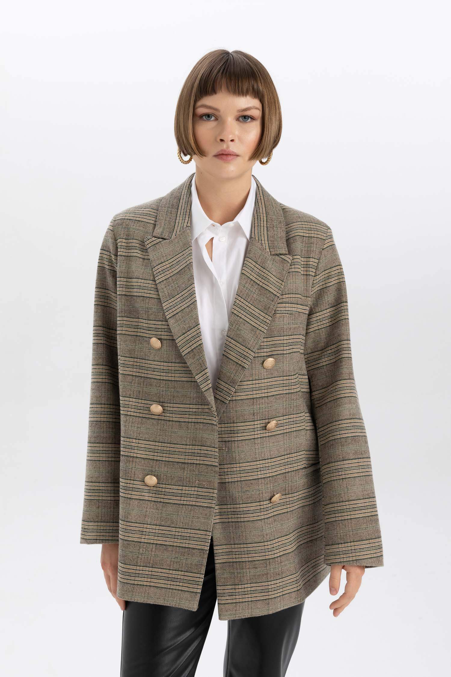 بليزر اوفر سايز قصة واسعة بطبعة قلب