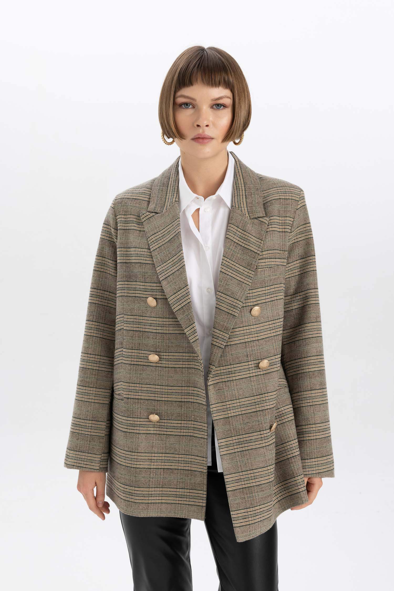 بليزر اوفر سايز قصة واسعة بطبعة قلب