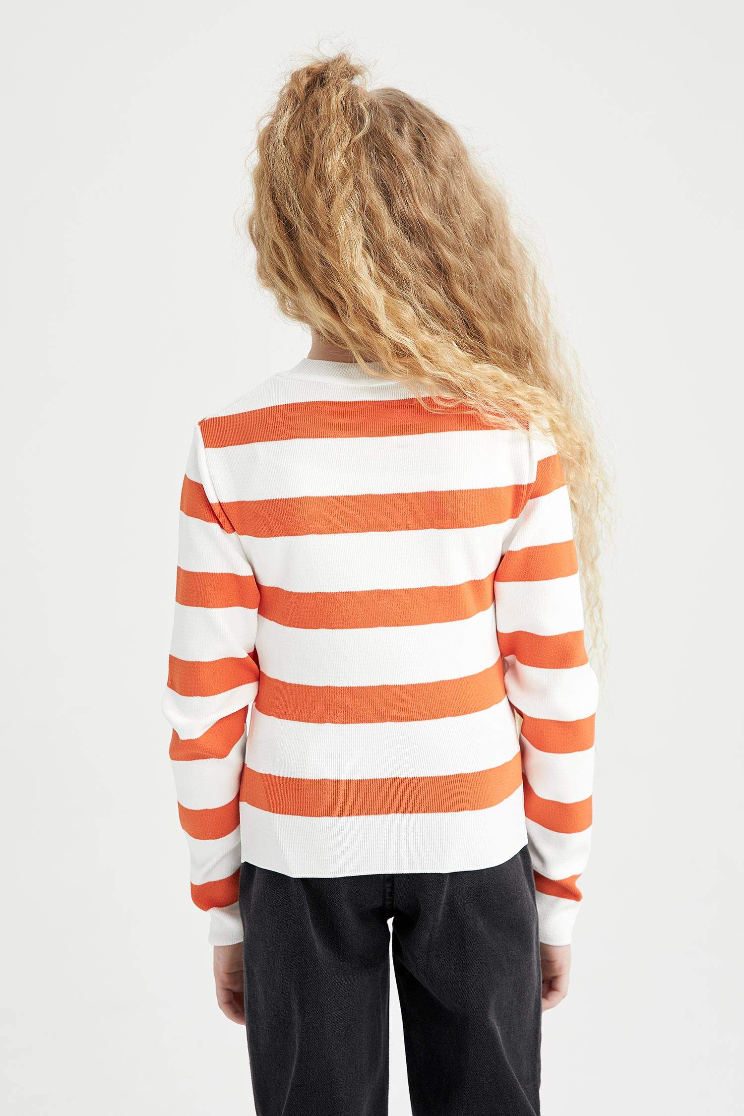 Қыздарға кроп стандартты пішім Пулловер