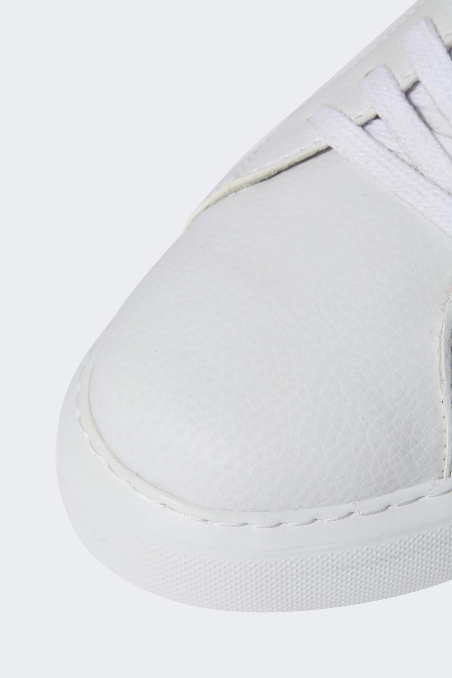 Men Flat Sole Lace-up Faux Leather Sneaker