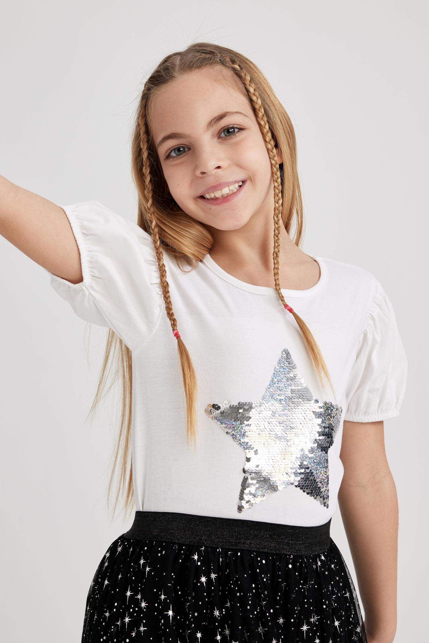 Қыздарға қысқа жеңді Қысқа жеңді футболка