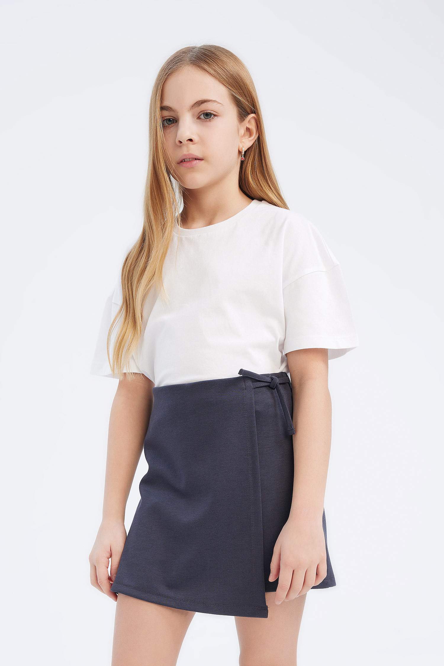 T-shirt basique à col rond et coupe décontractée pour fille