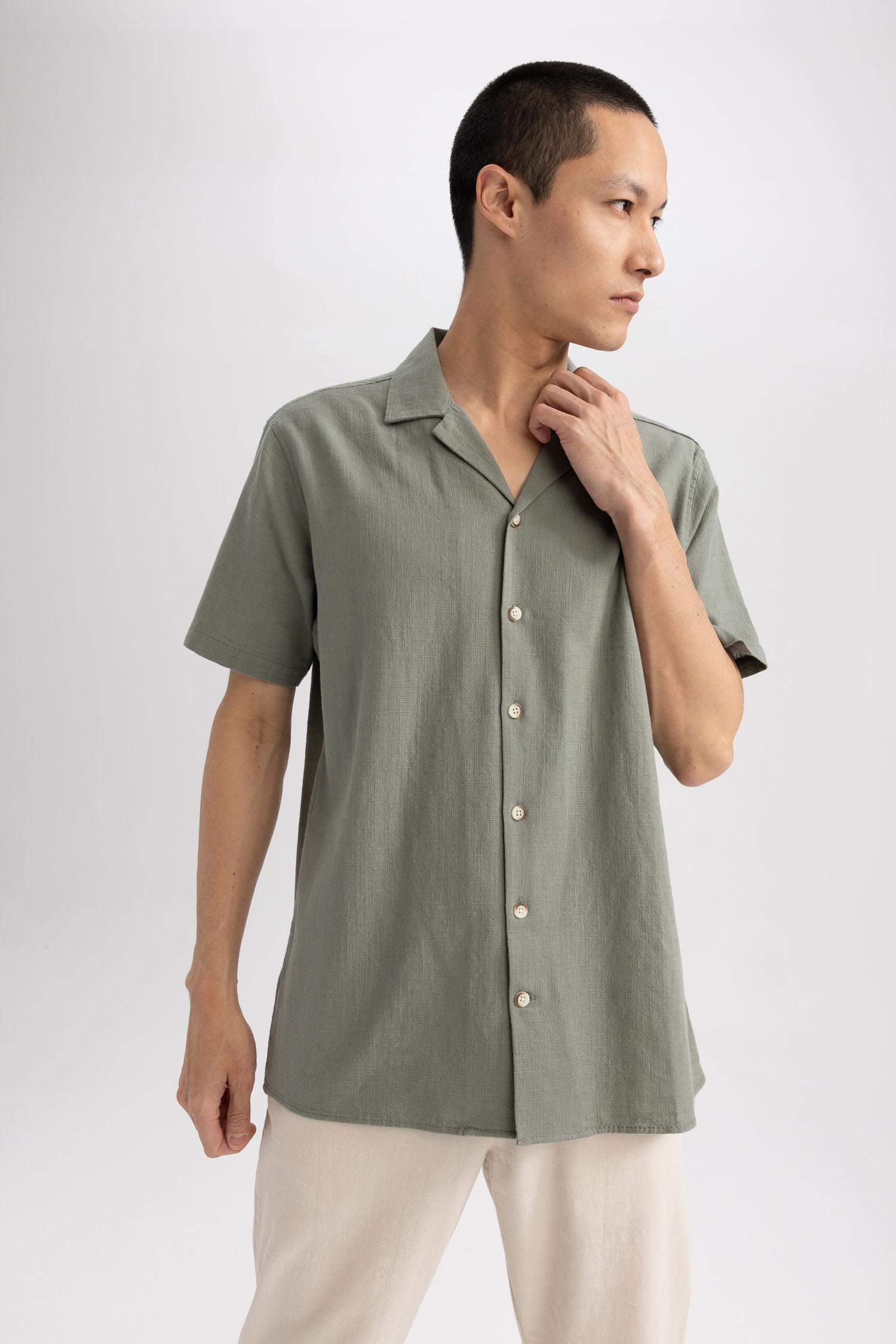 Chemise en coton à manches courtes Coupe moderne