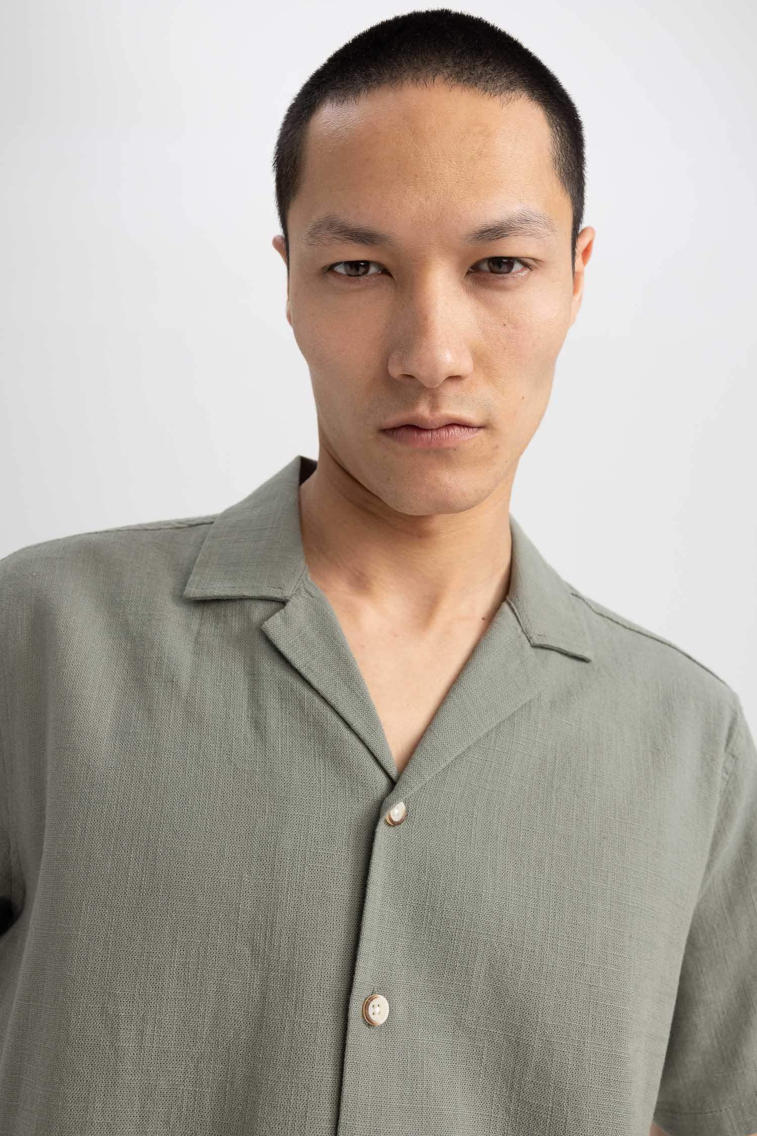 Chemise en coton à manches courtes Coupe moderne