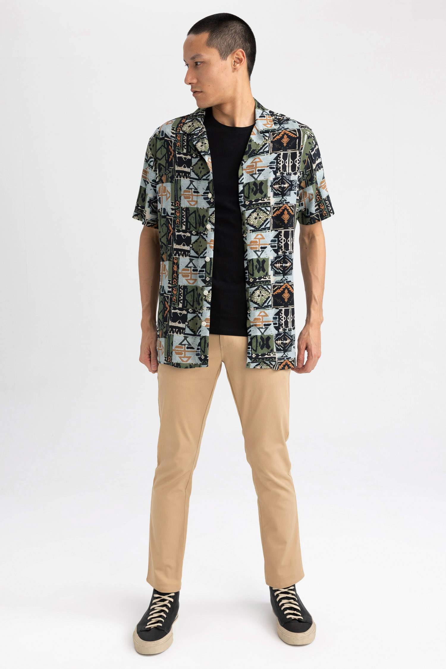 заманауи пішім Қысқа жеңді жейде