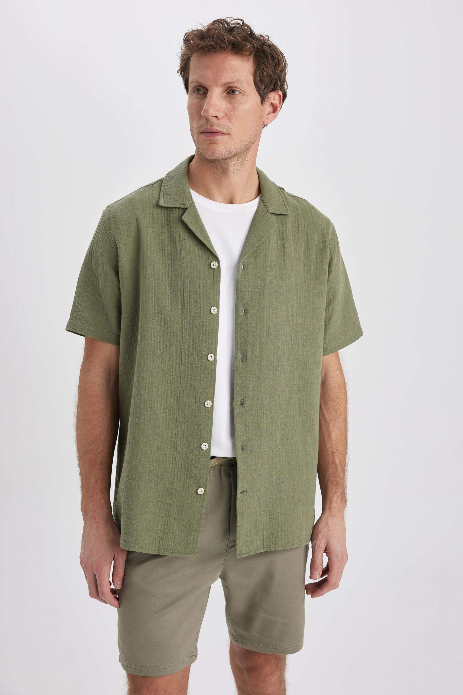 Regular Fit High Collar Short Sleeve Shirt