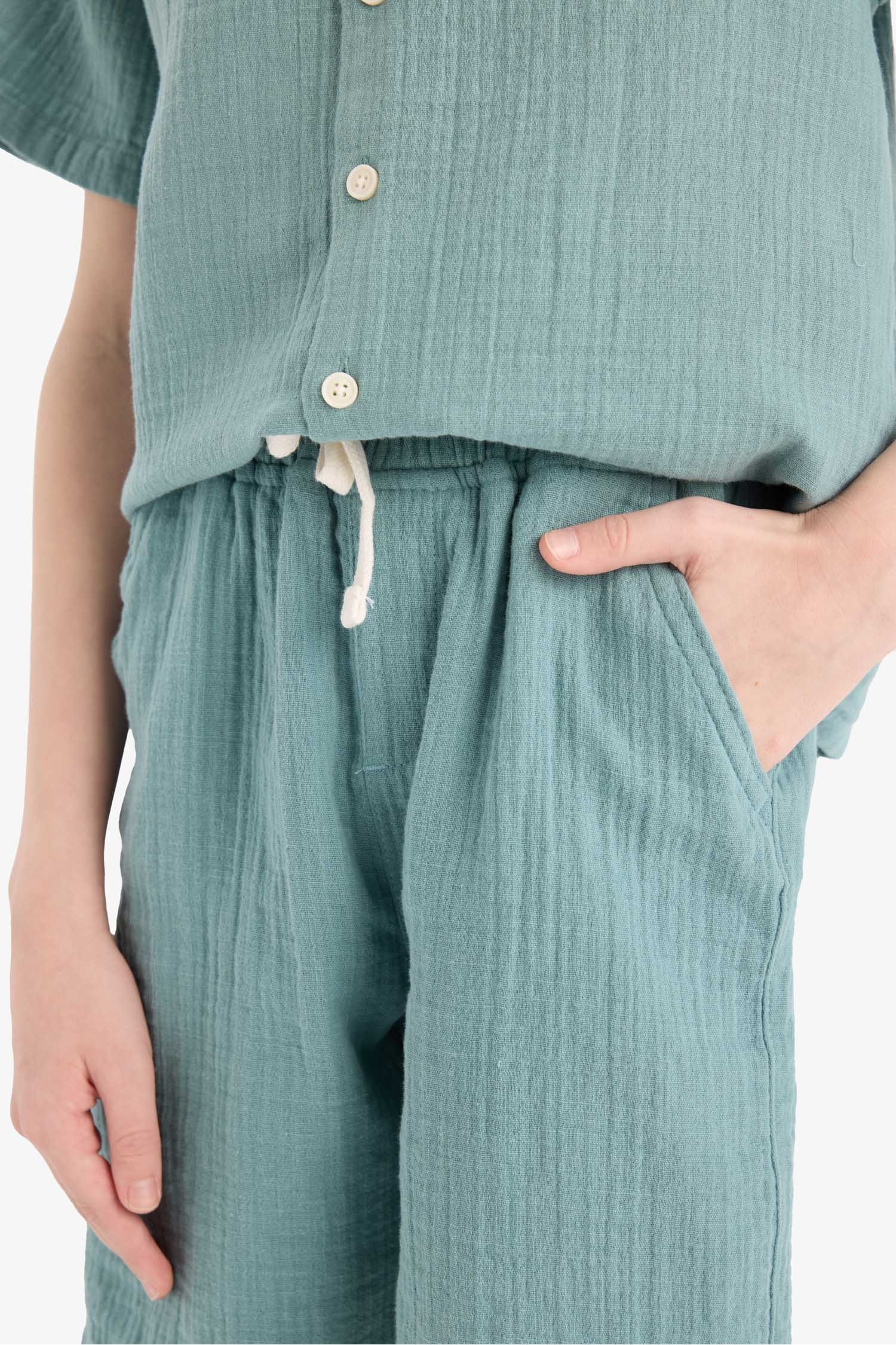 Boy Elastic Waist Muslin Shorts