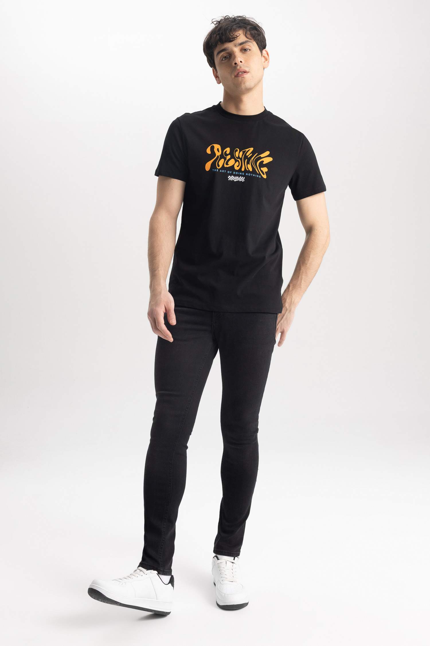 дөңгелек жаға орташа Қысқа жеңді футболка