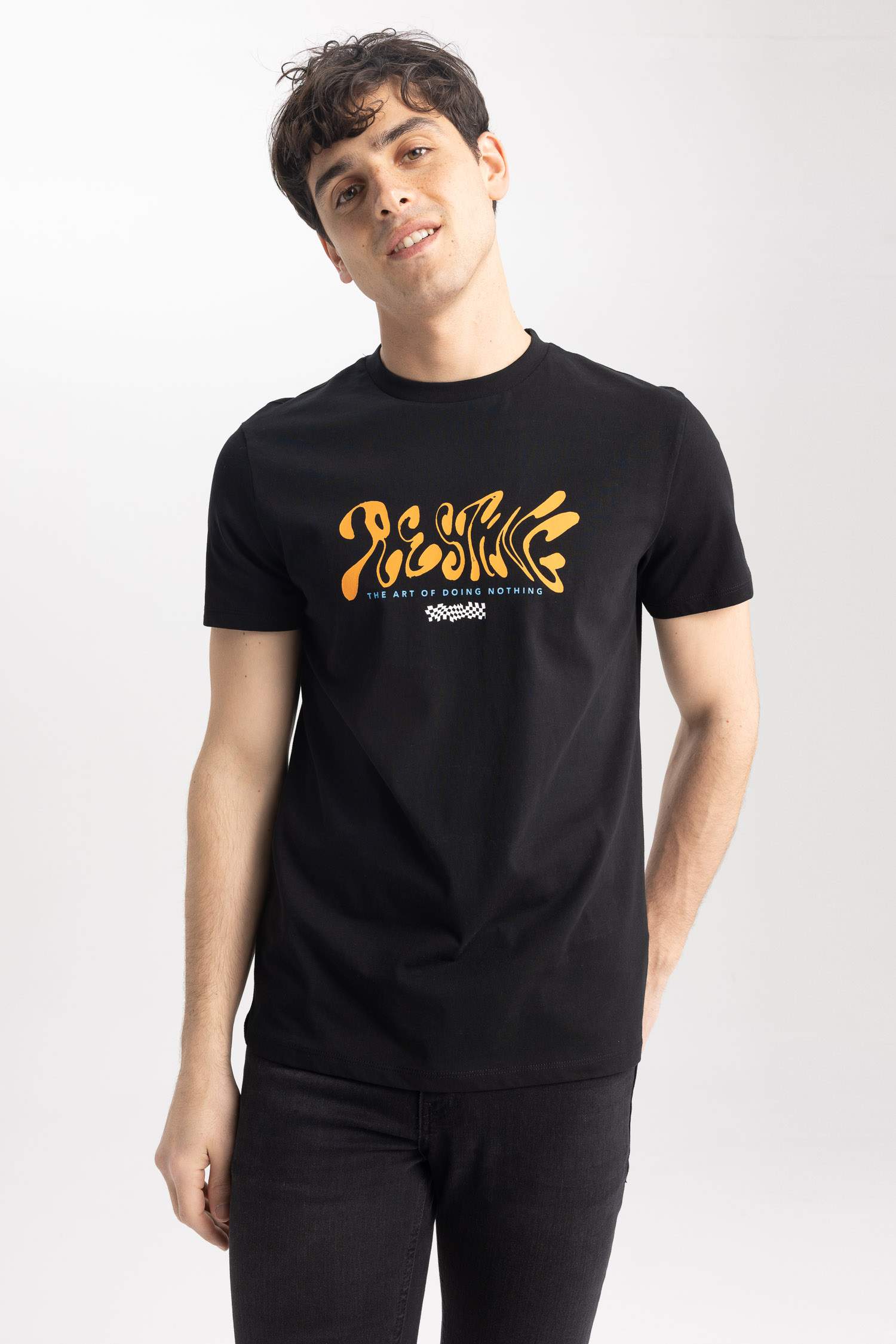 дөңгелек жаға орташа Қысқа жеңді футболка