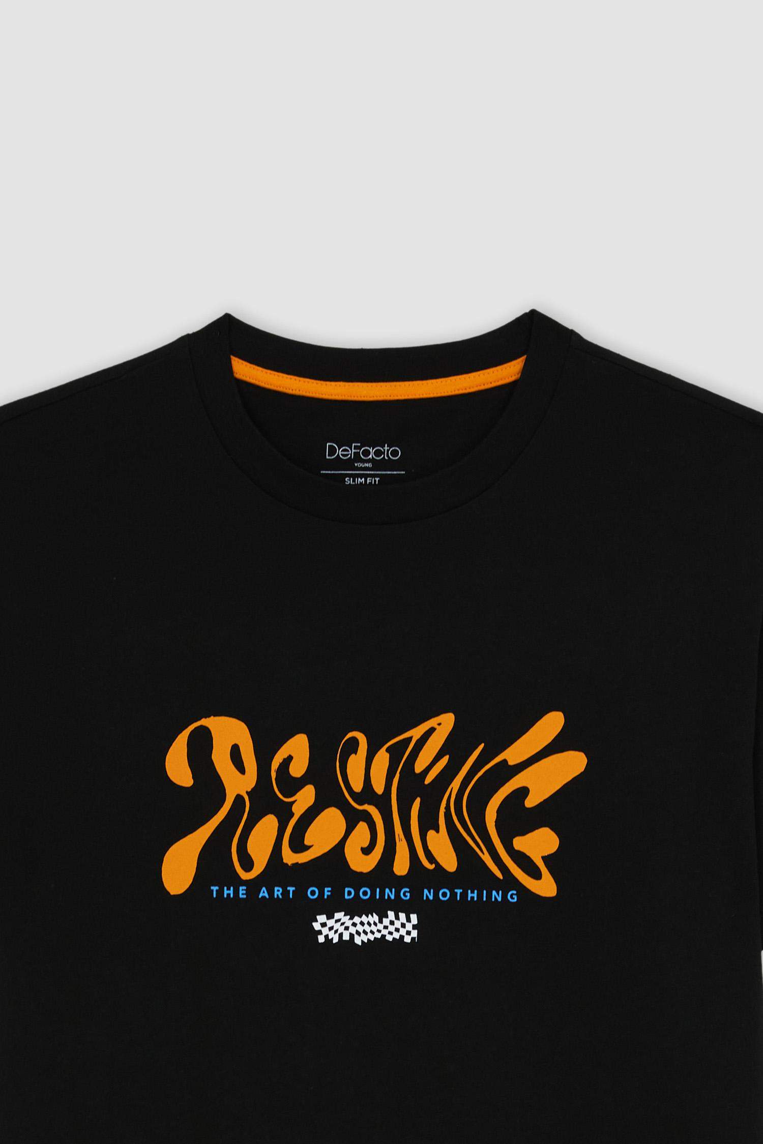 дөңгелек жаға орташа Қысқа жеңді футболка