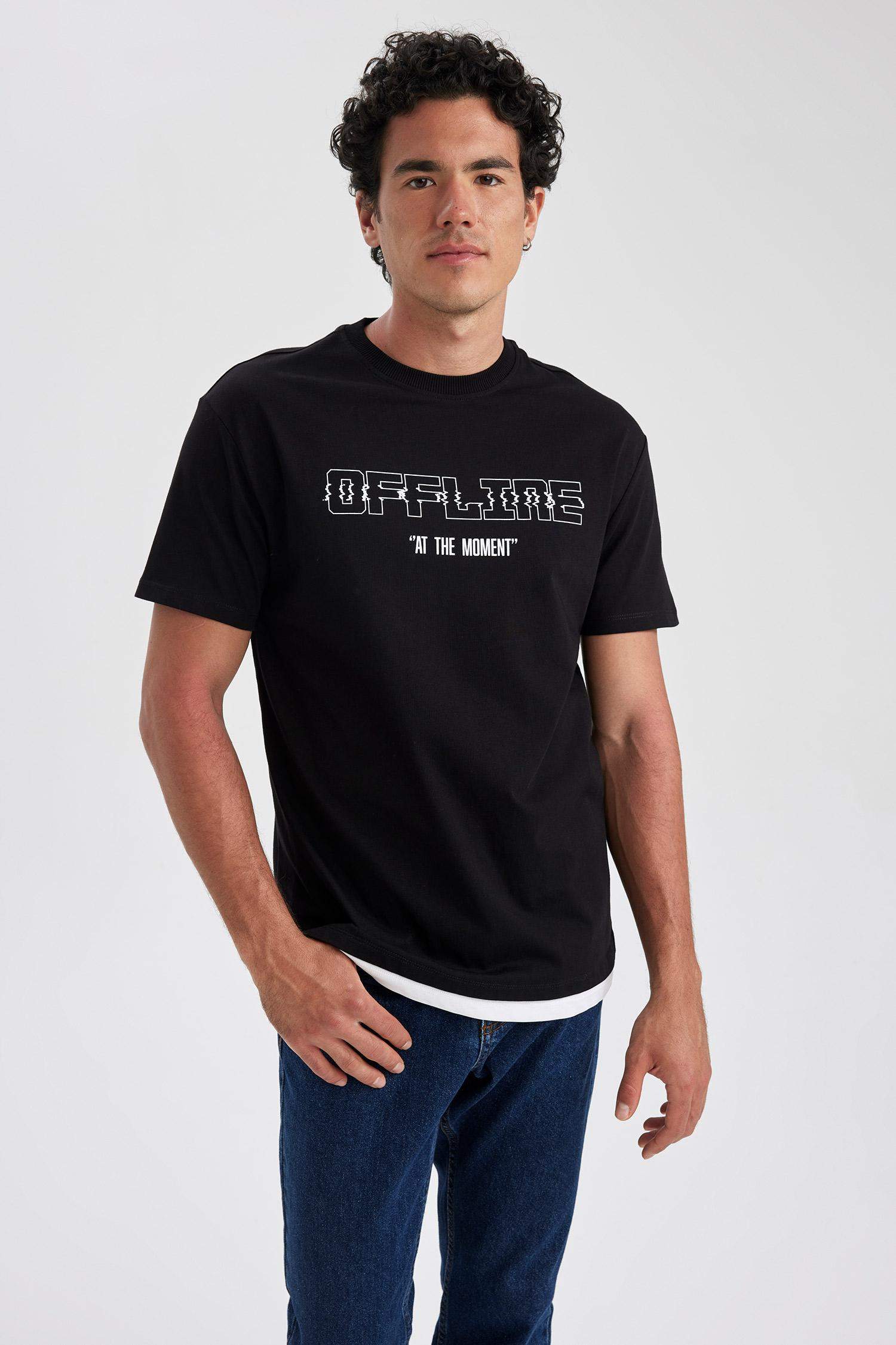 Black MEN Regular Fit Crew Neck T-Shirt 2803259 | DeFacto