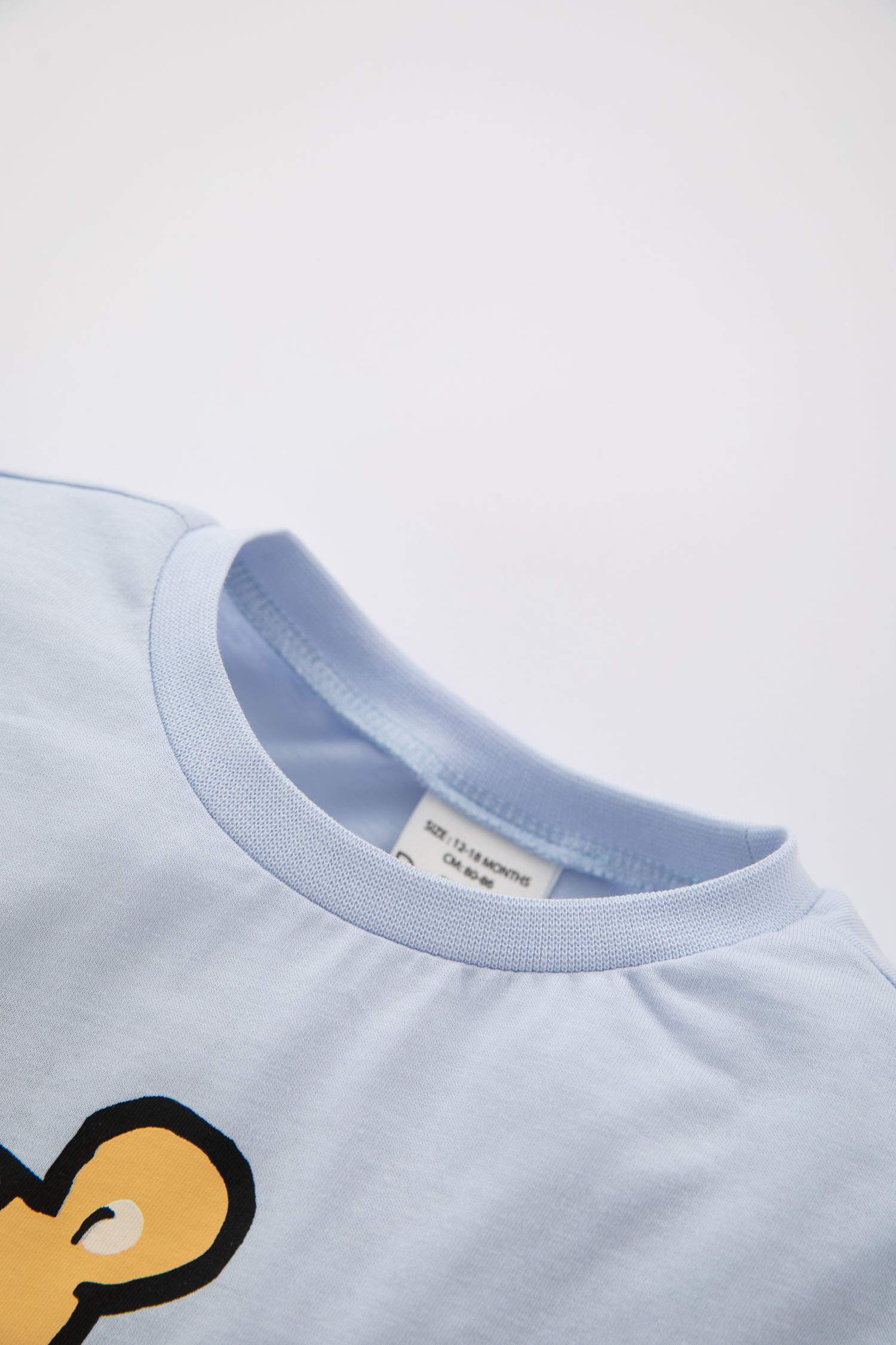 تيشيرت ولادي بطباعة الحيوانات قصة عادية