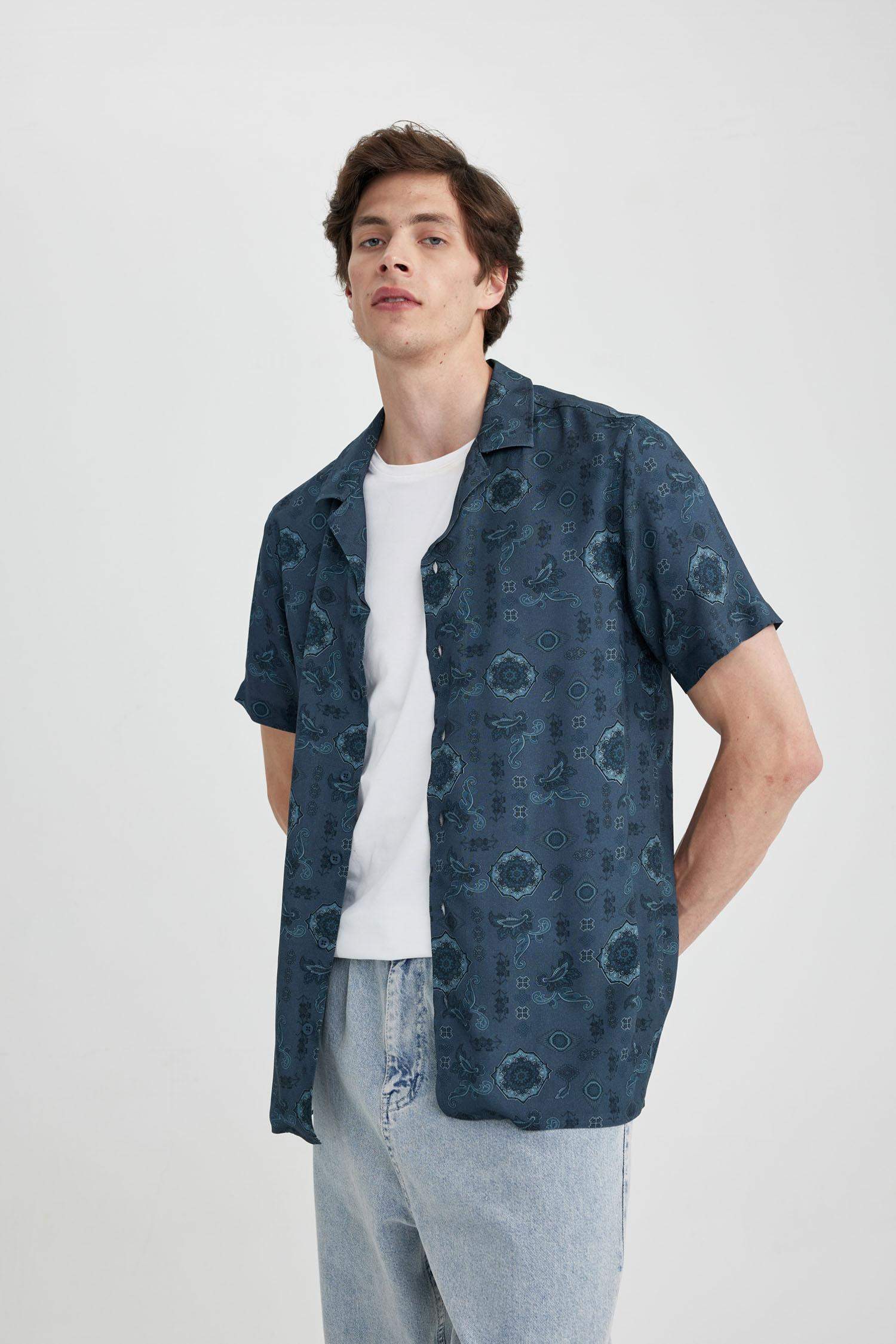 Regular Fit Apache Neck Viscose Printed Short Sleeve Shirt