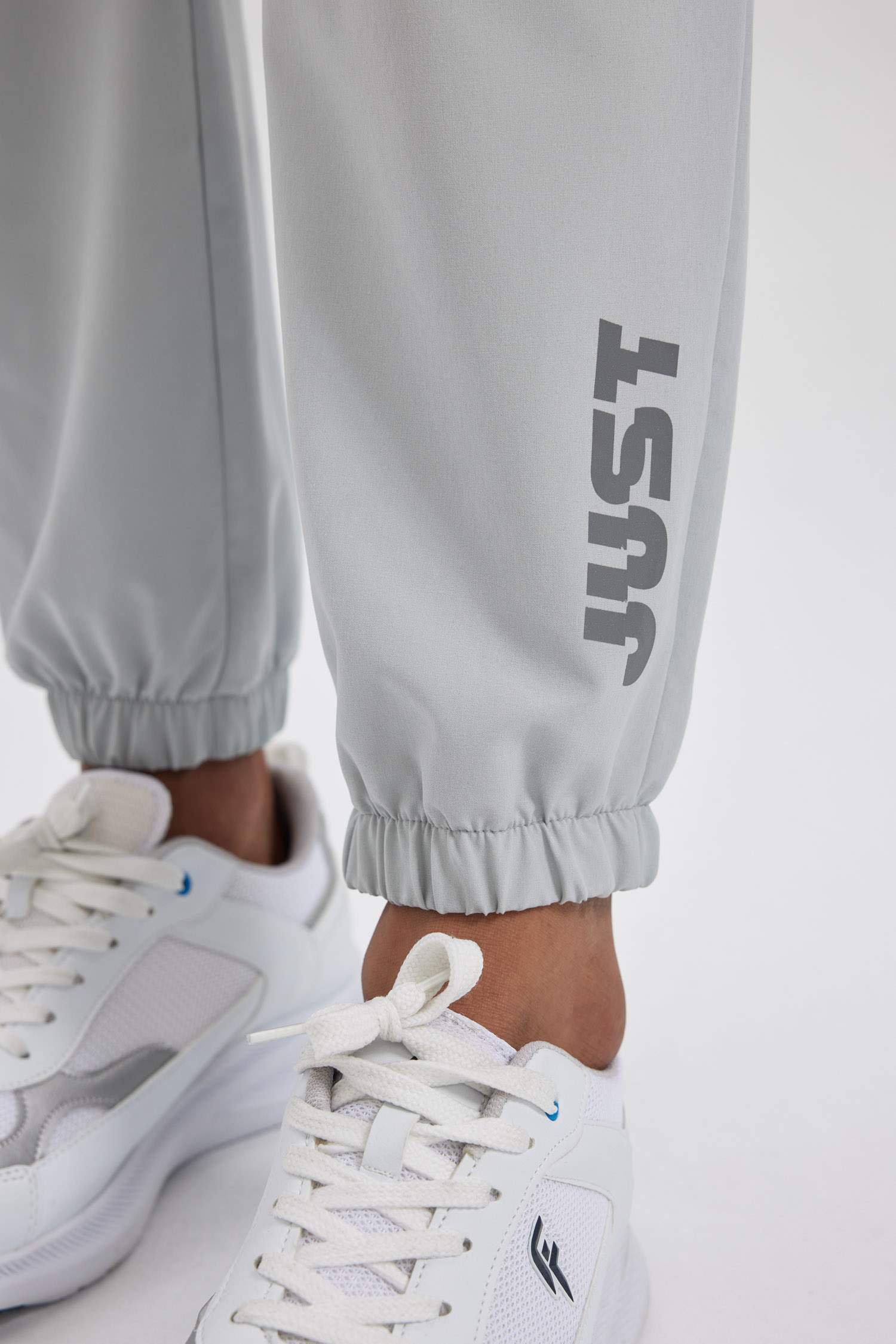 DeFactoFit Slim Fit Double Pocket Woven Sweatpants