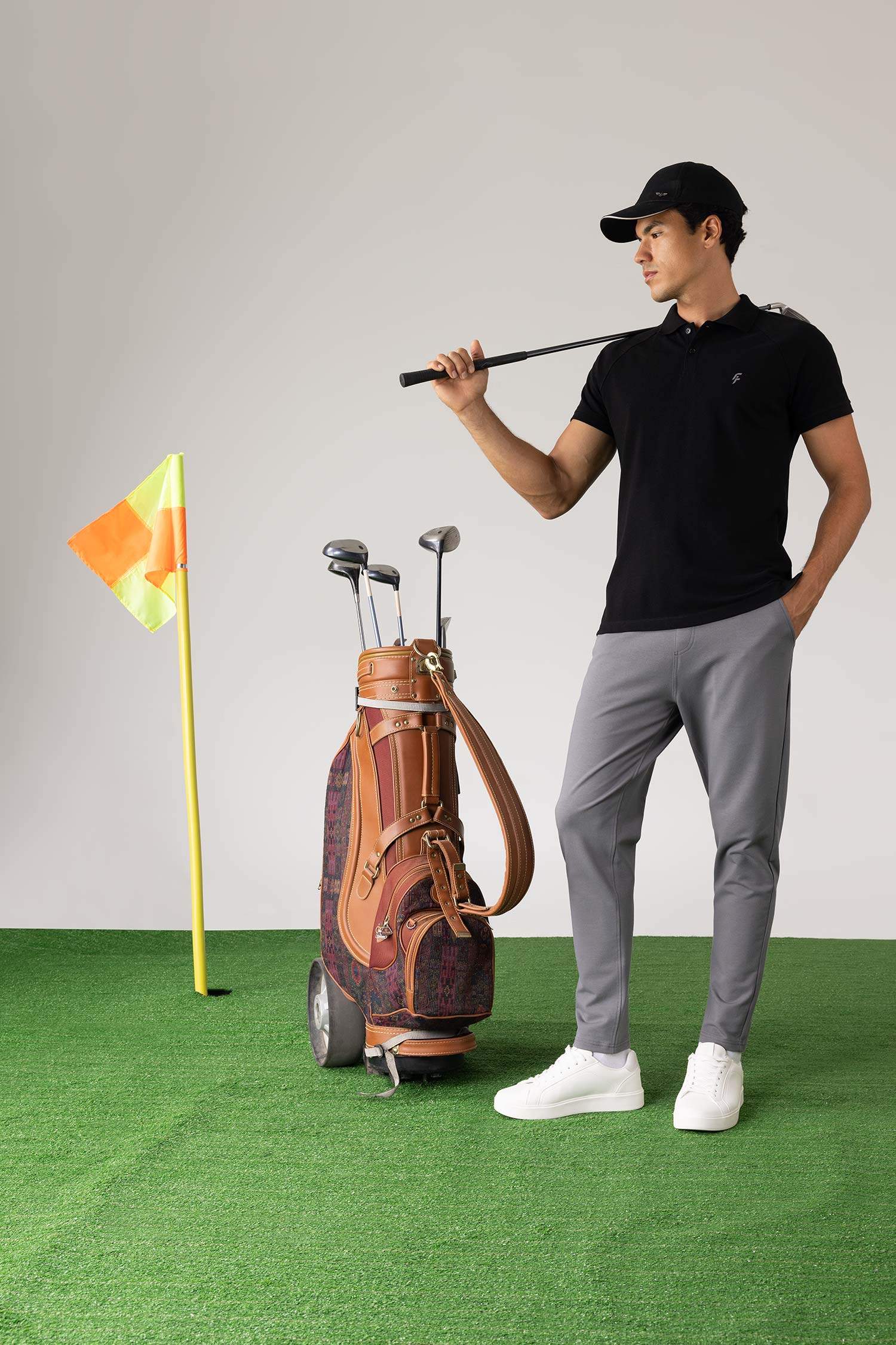 بنطلون بجامة رياضي سليم فيت من DeFactoFit