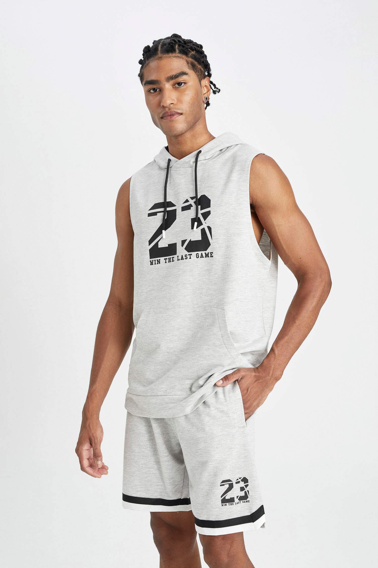 Standard Fit Thin Sweatshirt Fabric Hooded Sleeveless Tank Top