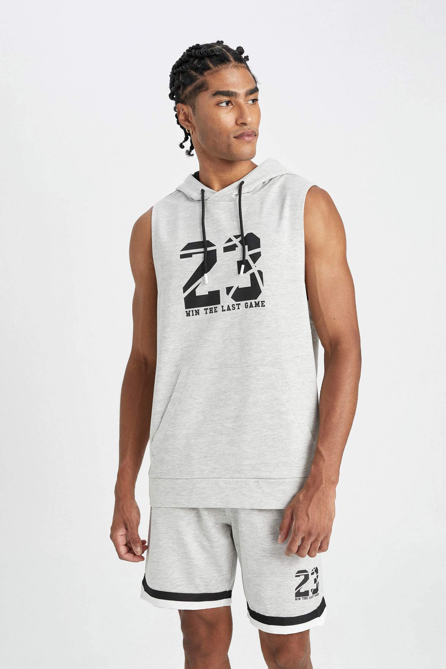 Standard Fit Thin Sweatshirt Fabric Hooded Sleeveless Tank Top