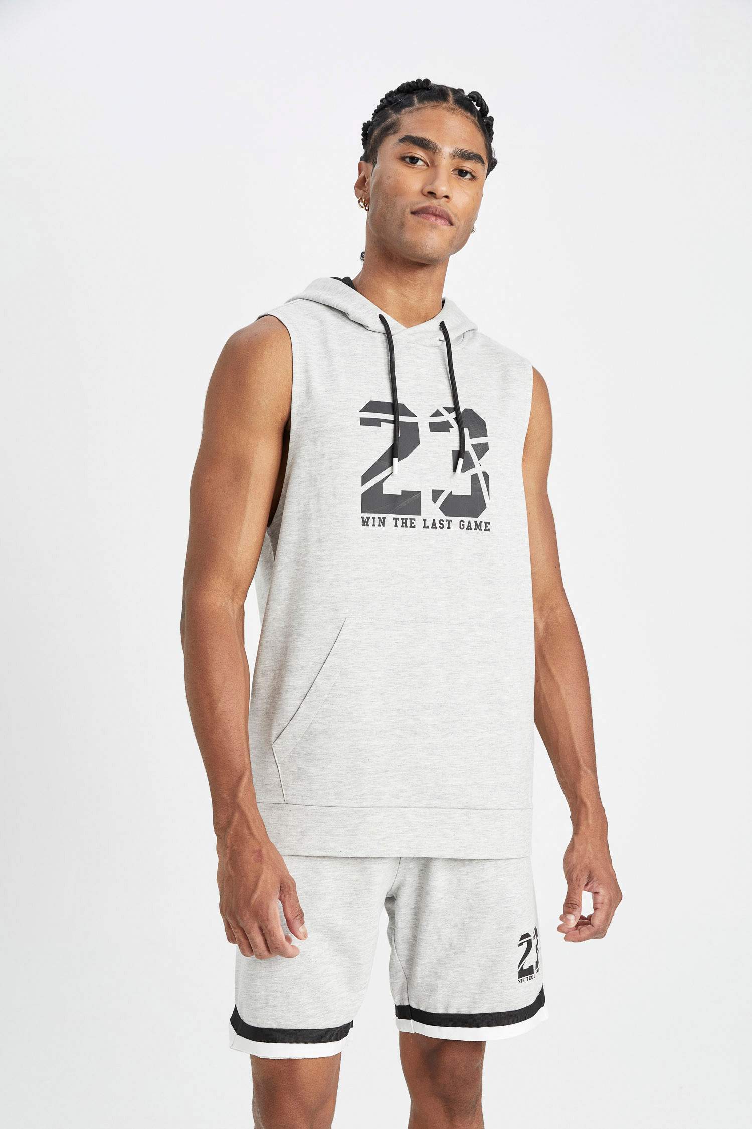 Standard Fit Thin Sweatshirt Fabric Hooded Sleeveless Tank Top