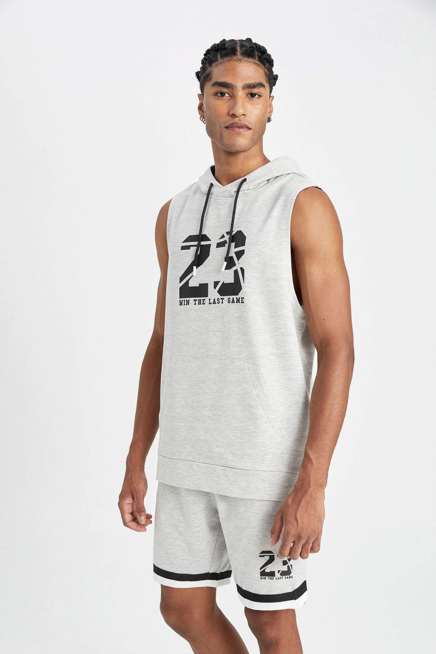 Standard Fit Thin Sweatshirt Fabric Hooded Sleeveless Tank Top