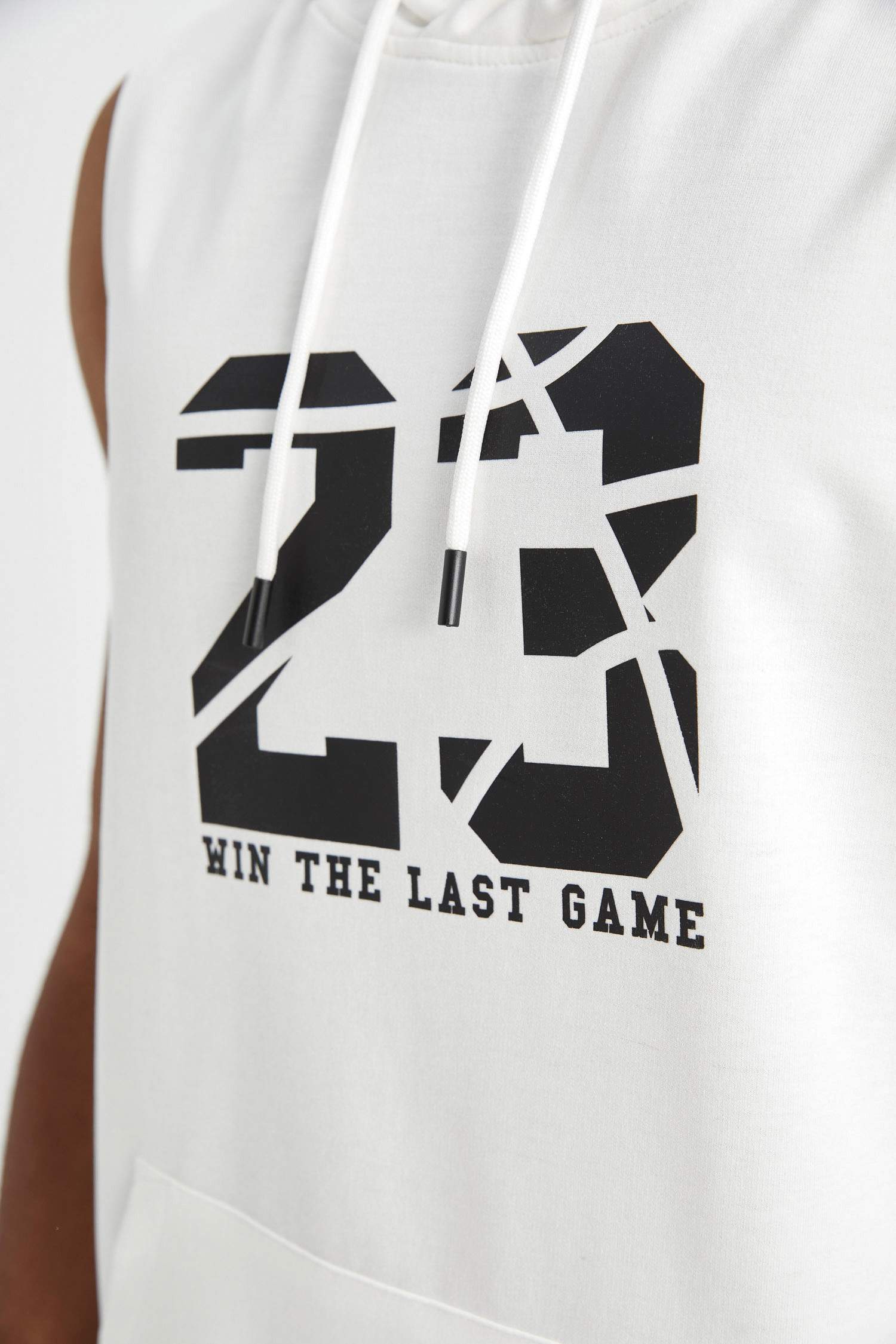 DeFactoFit Standard Fit Number Patterned Hooded Tank Top