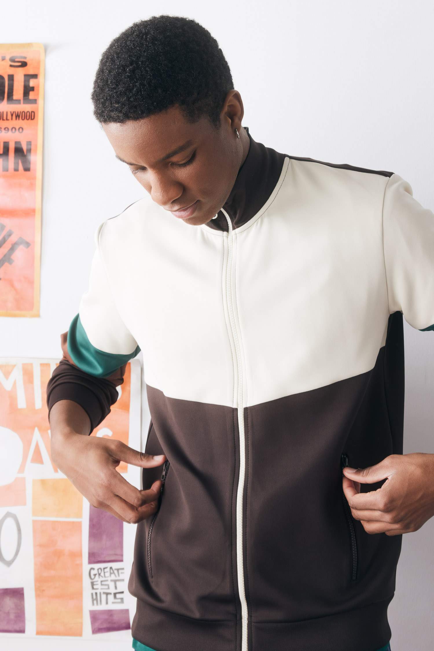 Кардиган стандартного кроя с воротником-стойкой