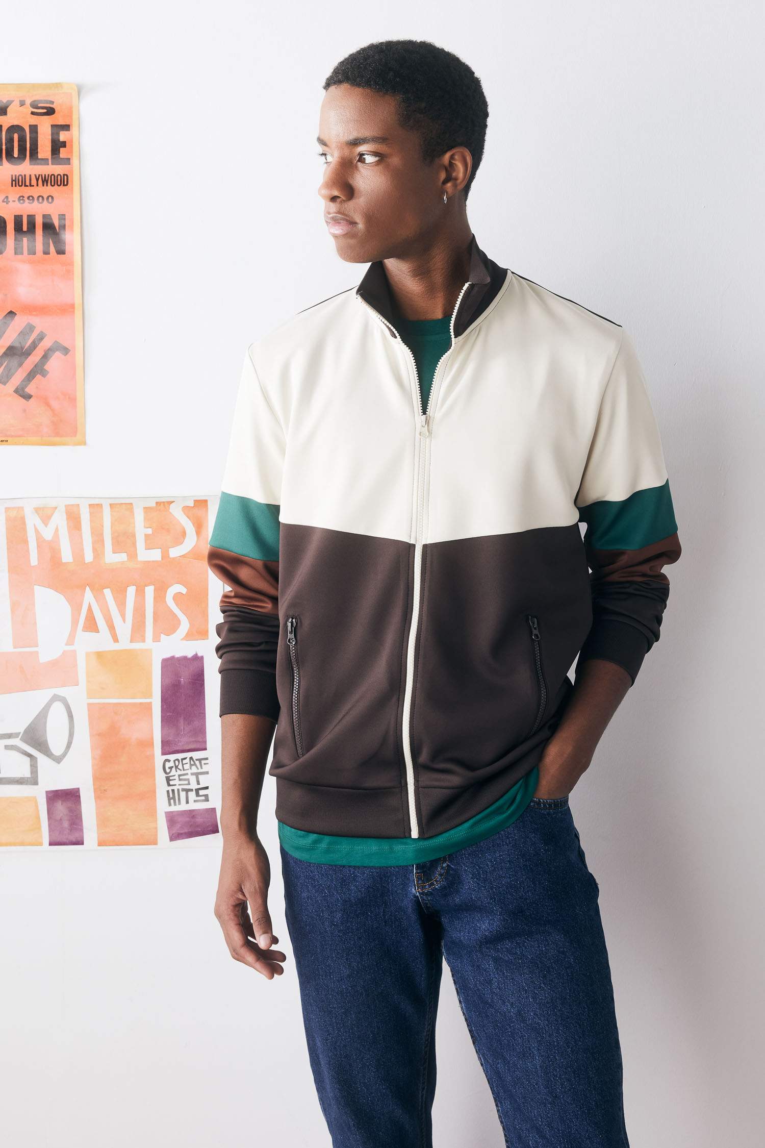 Кардиган стандартного кроя с воротником-стойкой