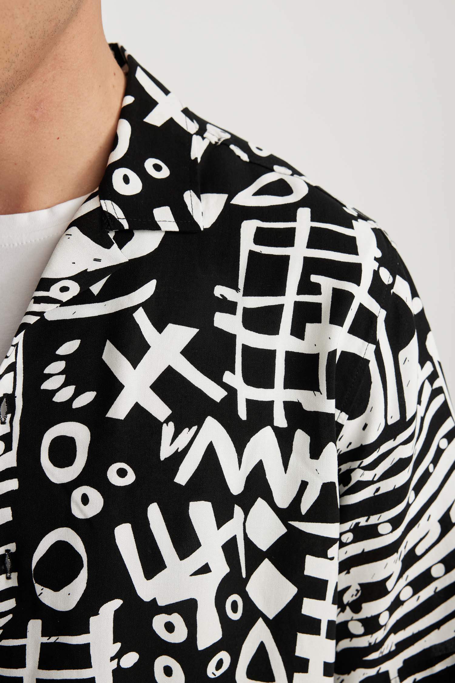 Chemise Coupe Décontractée À Col Montant