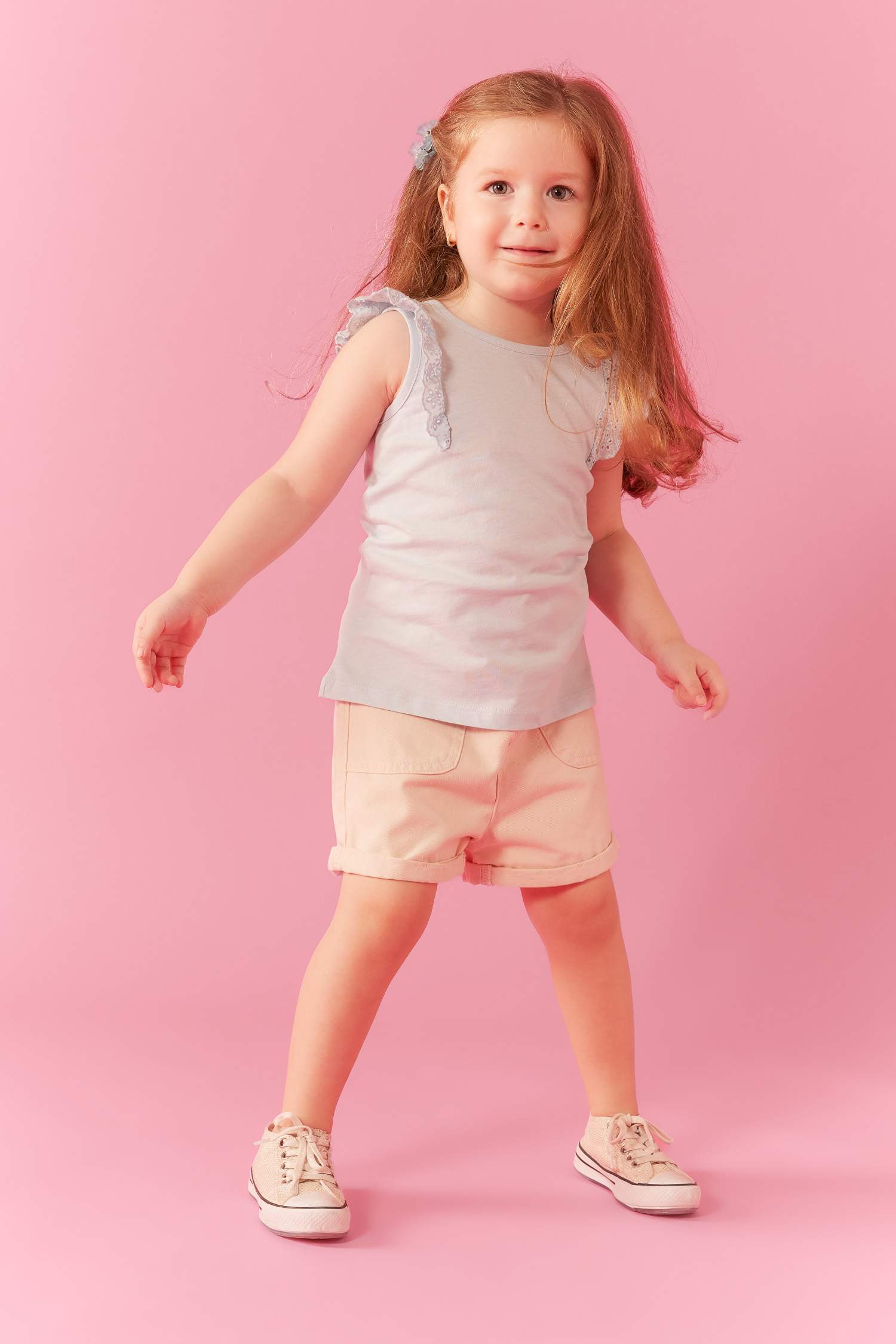 فانيلة بناتي قصة عادية بياقة مستديرة