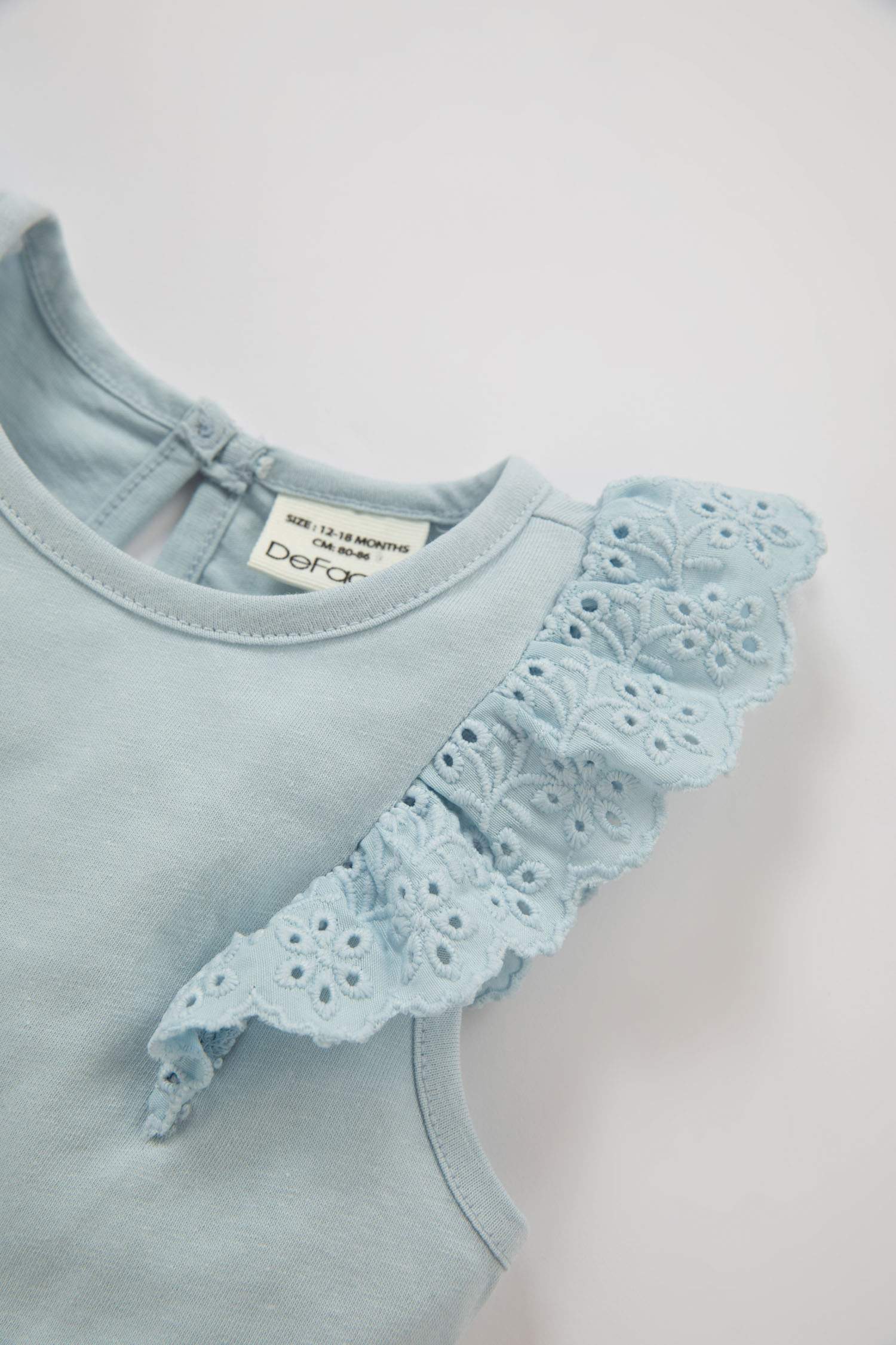 فانيلة بناتي قصة عادية بياقة مستديرة