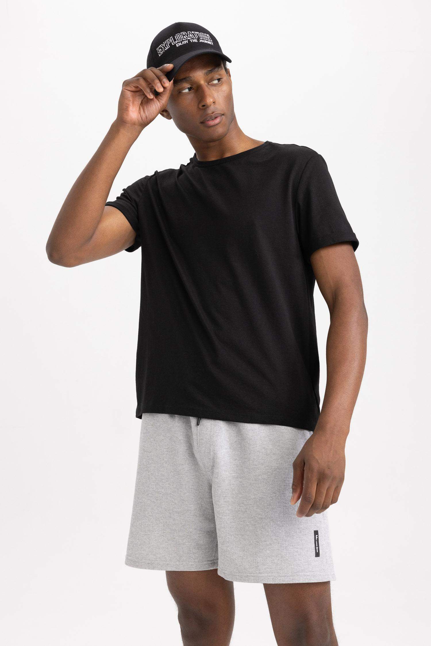 Regular Fit Crew Neck Basic Short Sleeve T-Shirt