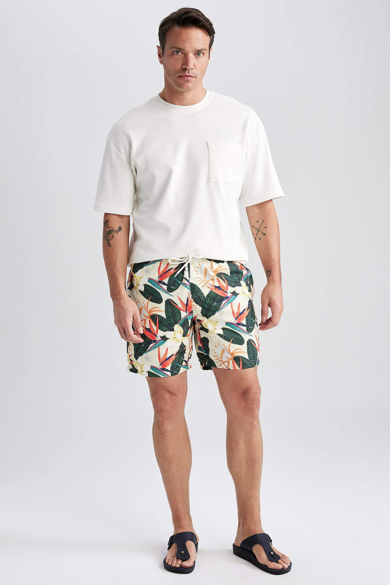 شورت بحر ميدي قصة عادية