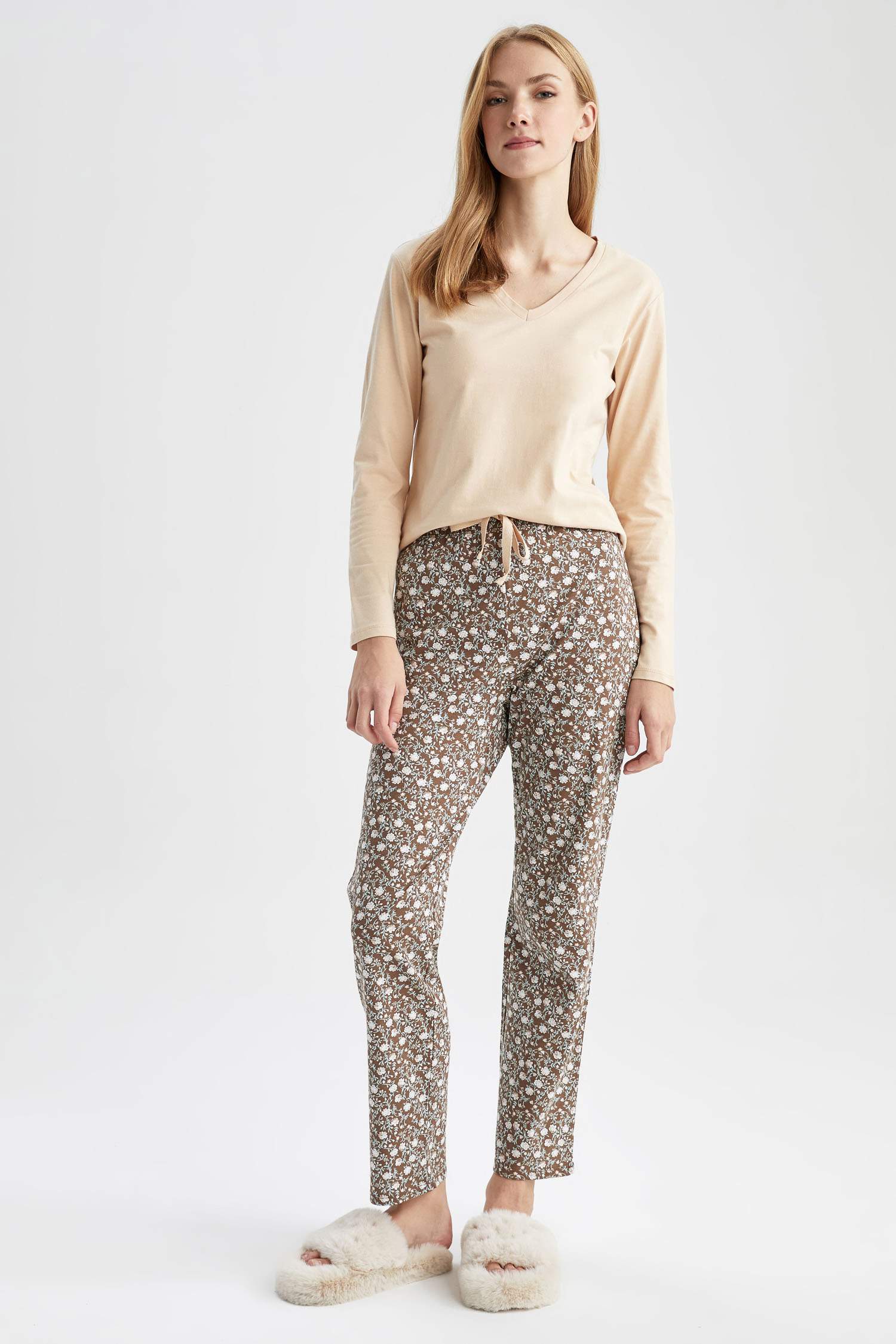 سيت قصة عادية كم طويل من قطعتين