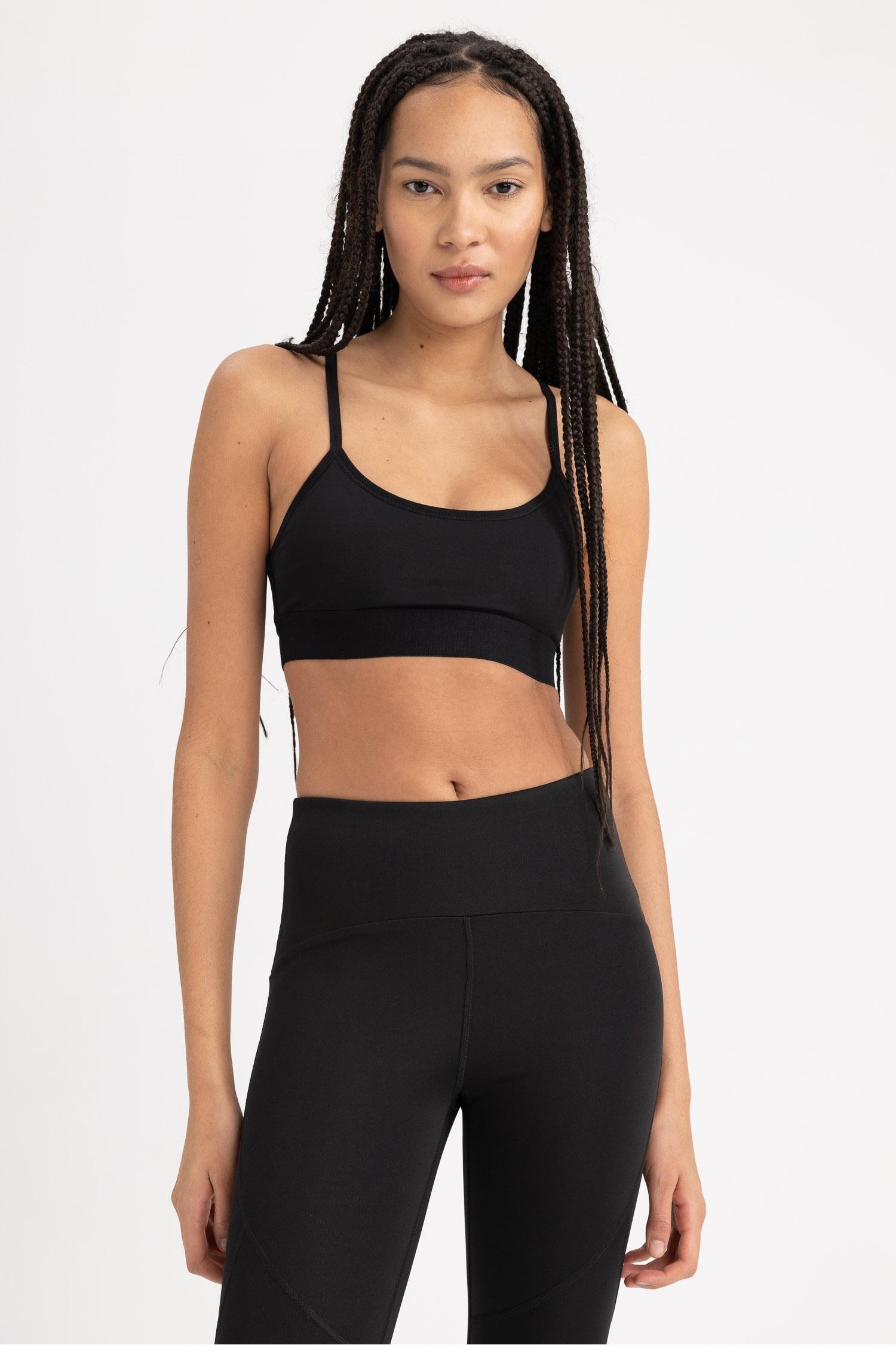 Black WOMEN Defacto Fit Crew Neck Sports Bra 2761801 | DeFacto