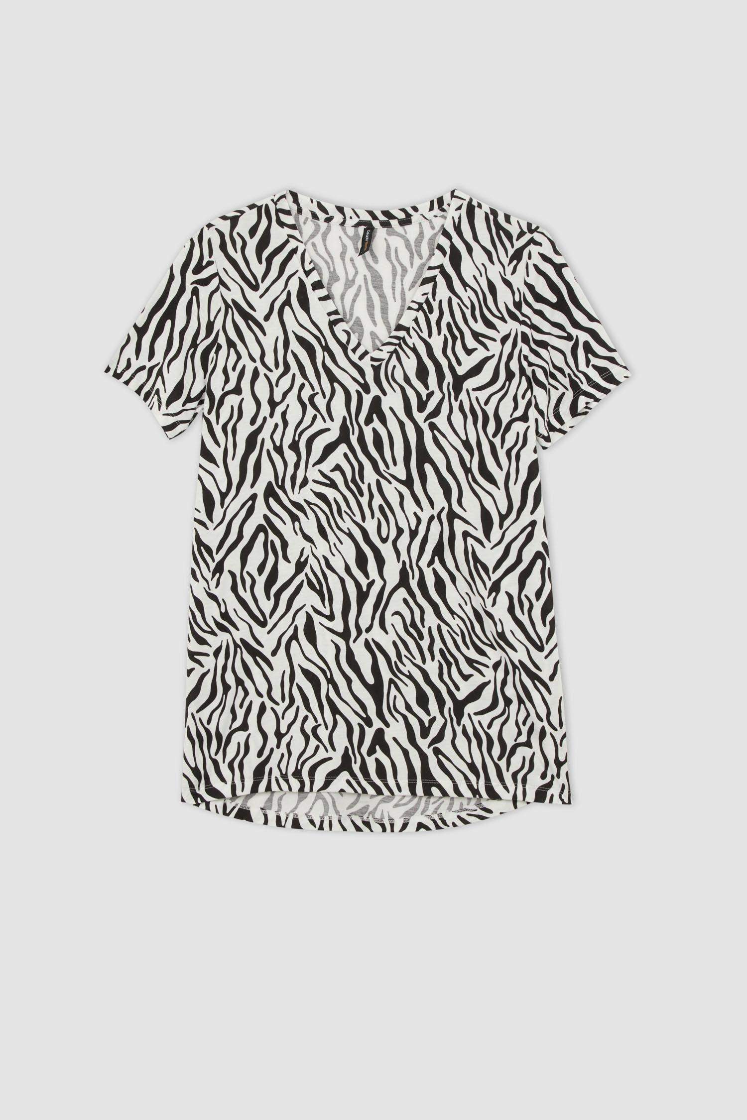 Traditional Regular Fit V Neck Zebra Patterned Short Sleeve T-Shirt