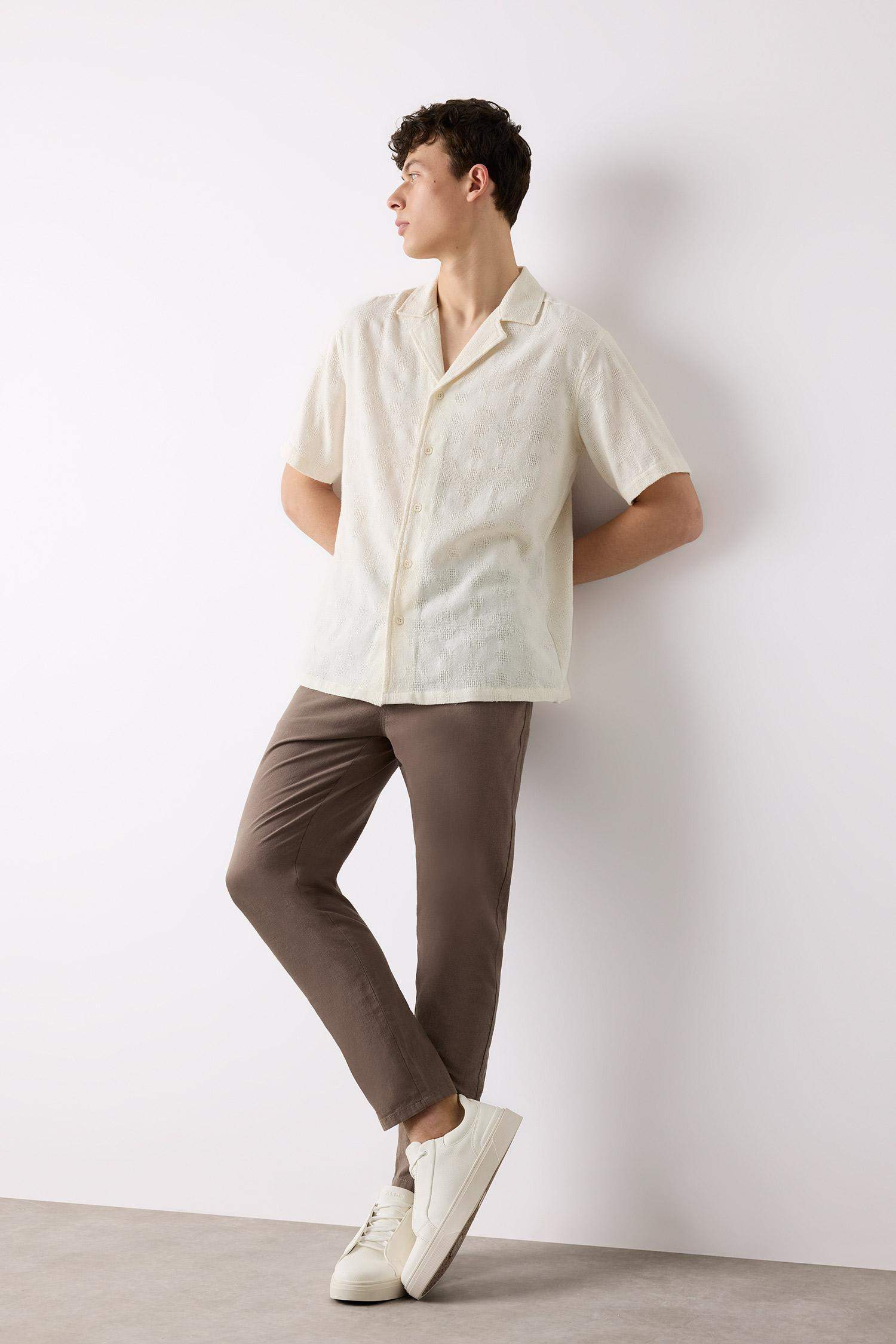 بنطلون كتان جوجر صيفي قطن برجل ضيقة وخصر مطاطي بني فاتح