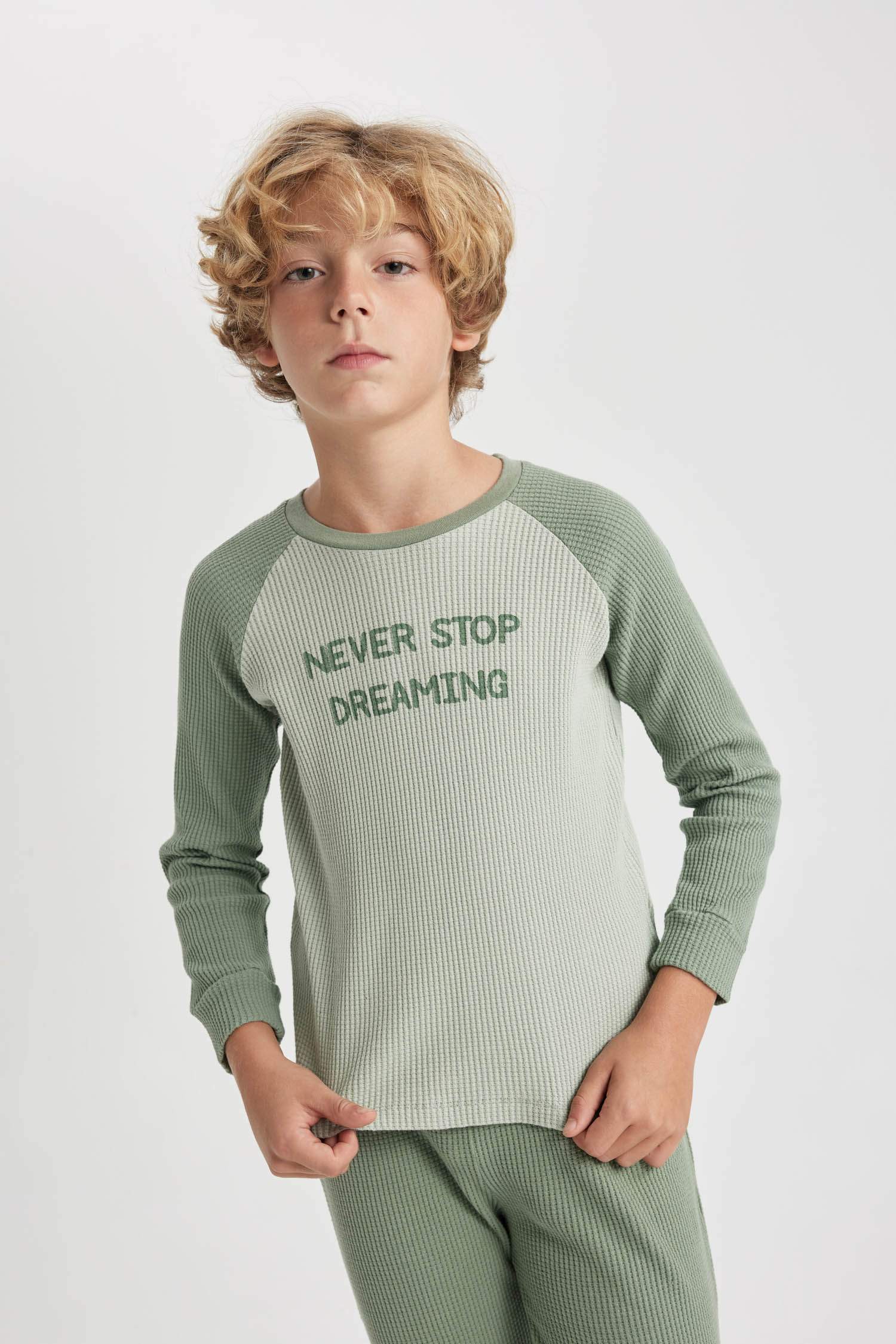 سيت بيجاما وافل قصة عادية - قطعتين