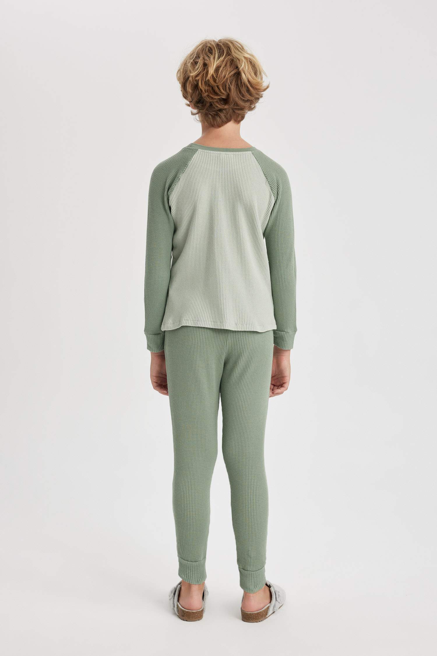 سيت بيجاما وافل قصة عادية - قطعتين