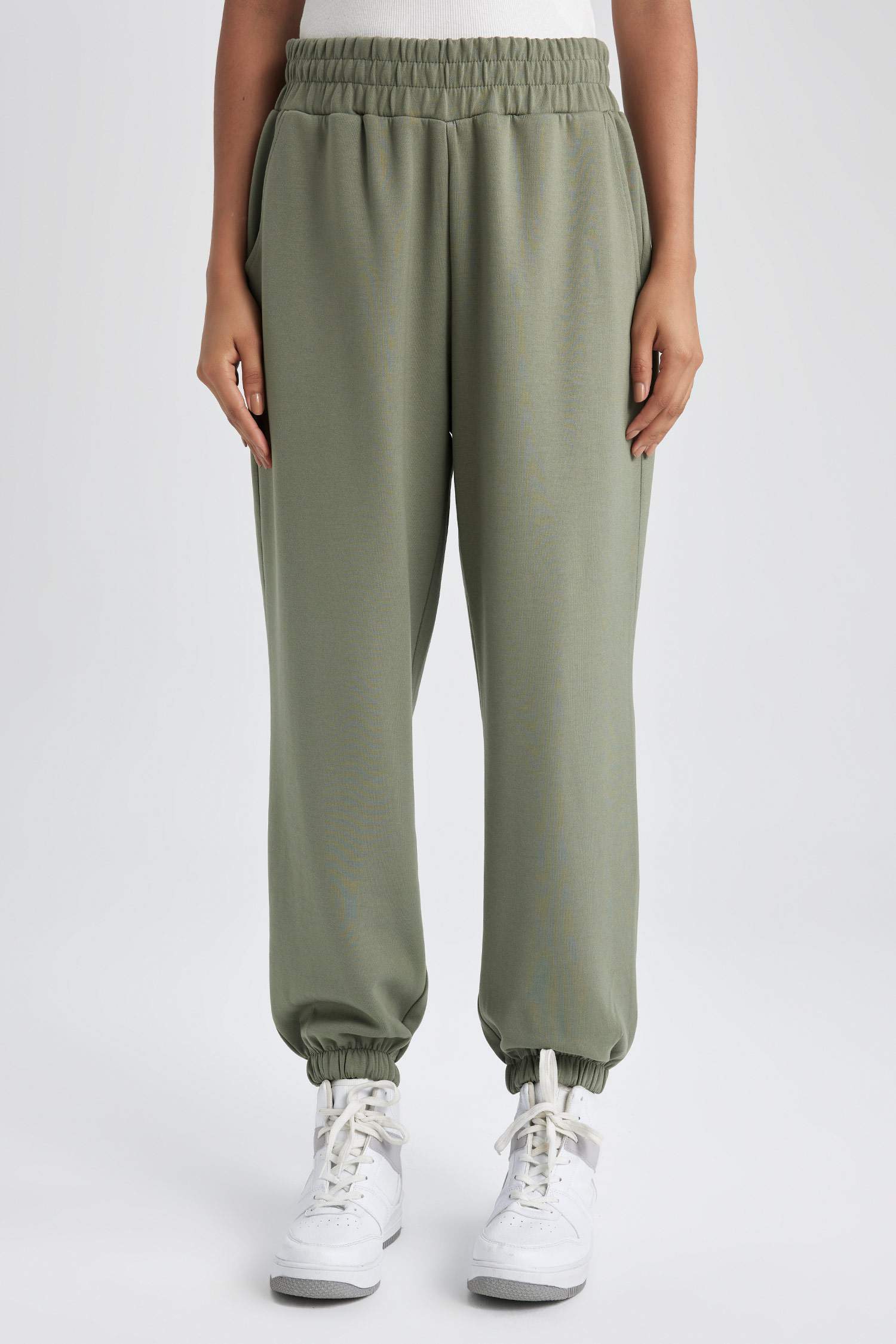 Oversize Fit Double Pocket Jogger Trousers